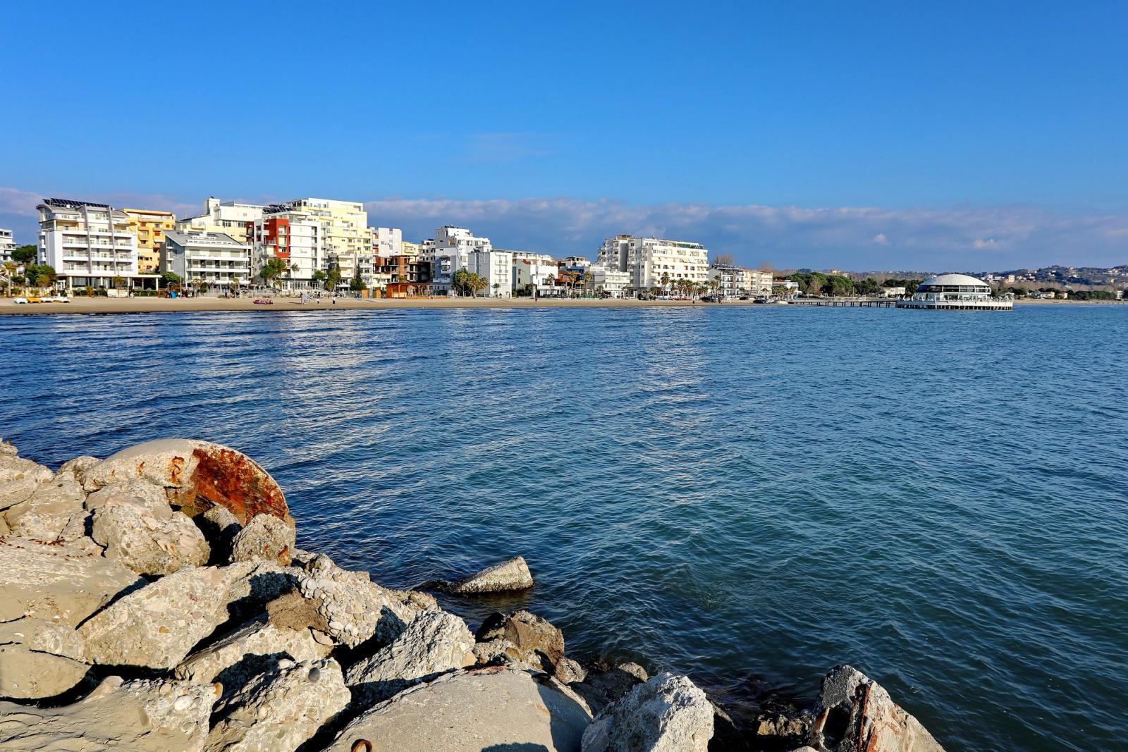 Albania for Polish Buyers: Prices, Taxes and How to Buy (2026)