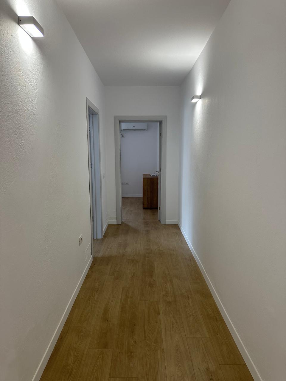 Shitet Apartament 3+1 | Tek Markata, Durrës