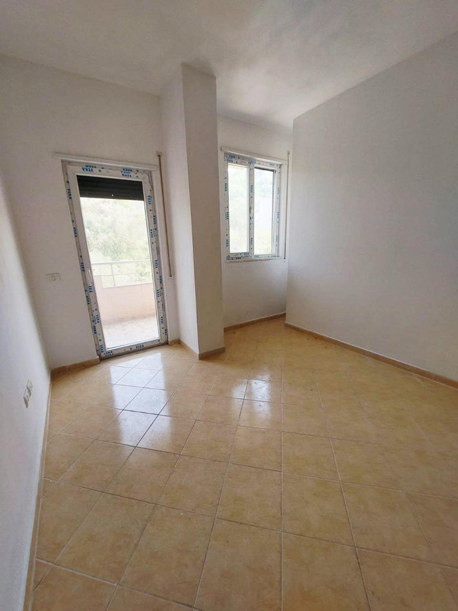 Wohnung 2+1 zum Kauf in Shkëmbi, Durrës, 115 m² — Foto 2 von 8