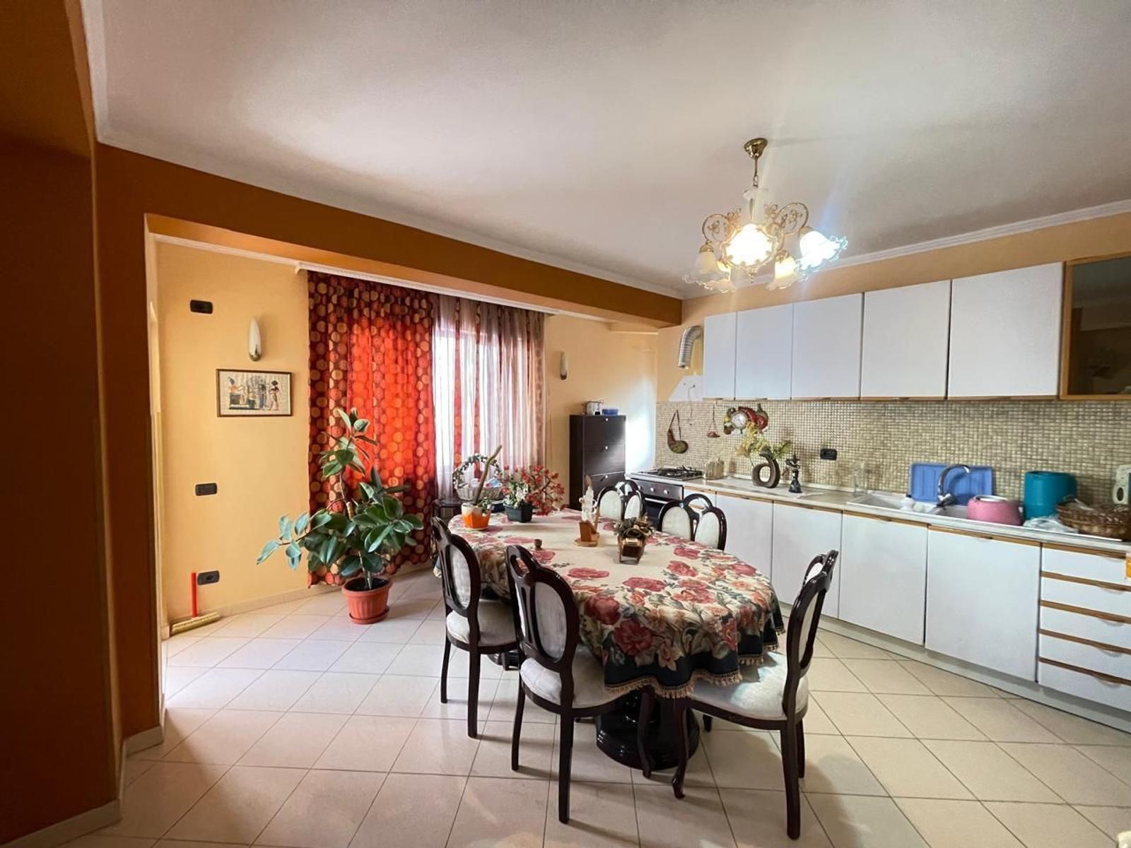 Wohnung 2+1 zum Kauf in Stadtzentrum, Durrës, 156 m² — Foto 5 von 19