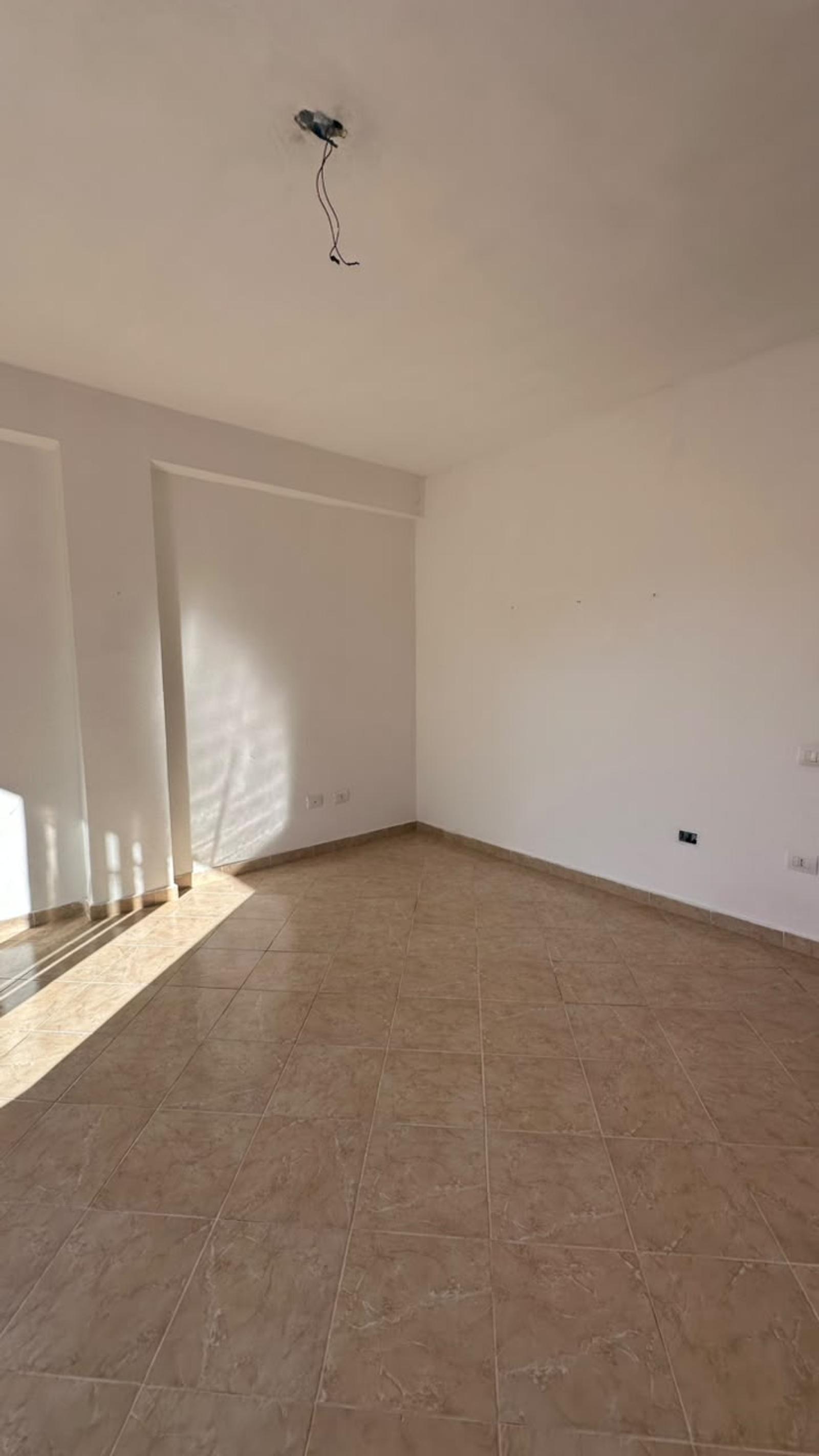 House for sale in City Center, Durres, 320 m² — photo 13 of 22