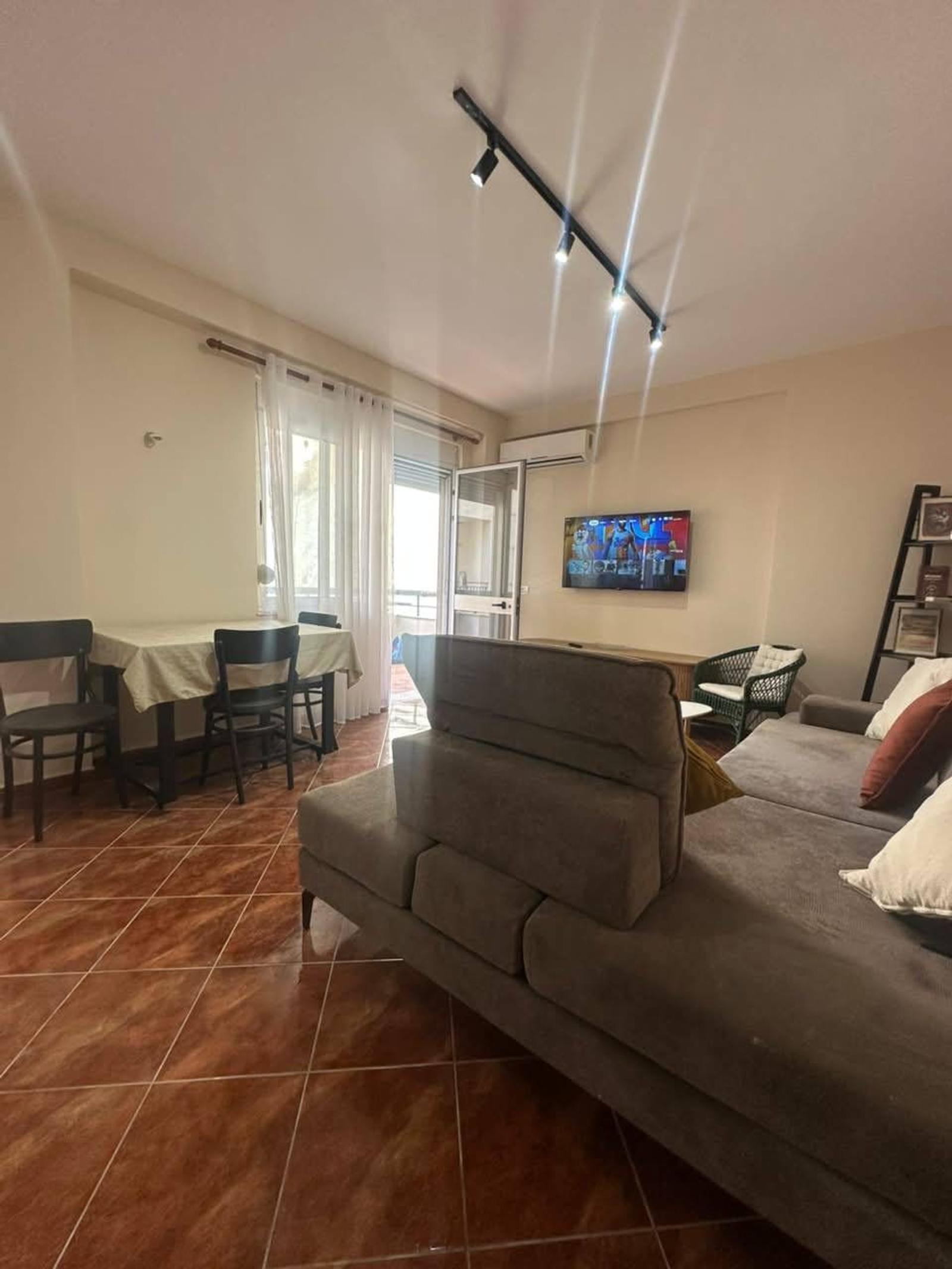 Wohnung 1+1 zum Kauf in Shkëmbi, Durrës, 61.4 m² — Foto 1 von 10