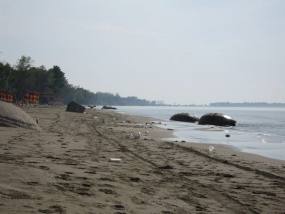 Old bunkers on the beach at Shëngjin — Supertosi