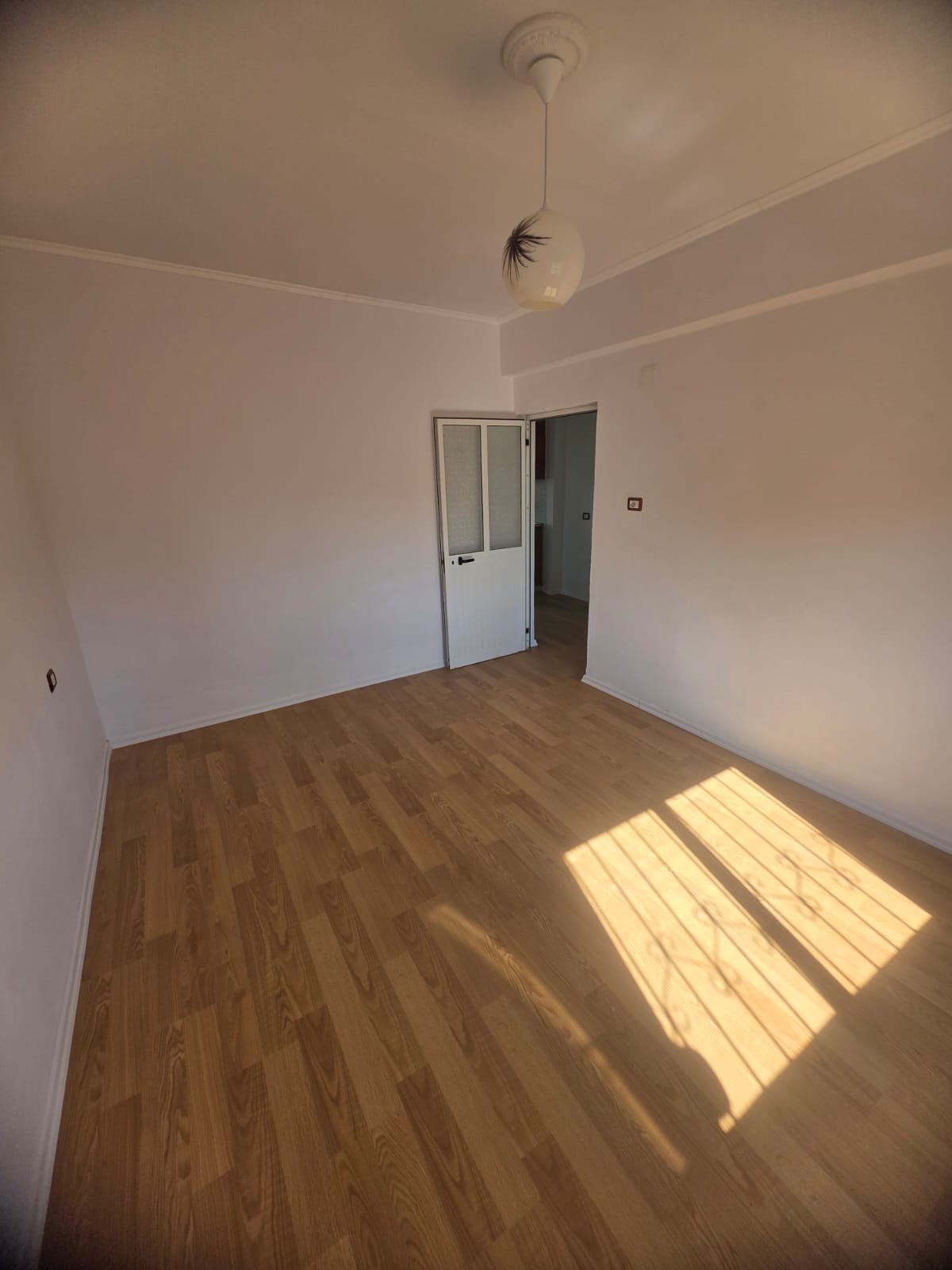 Appartamento 2+1 con balcone vicino all'ospedale, Durazzo