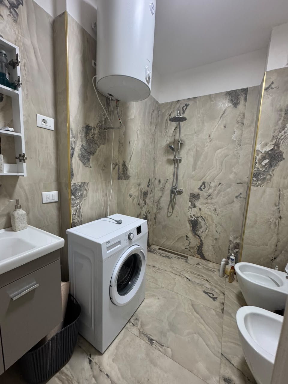 Shitet Apartament 1+1 | Pishat e Buta, Golem, Durrës