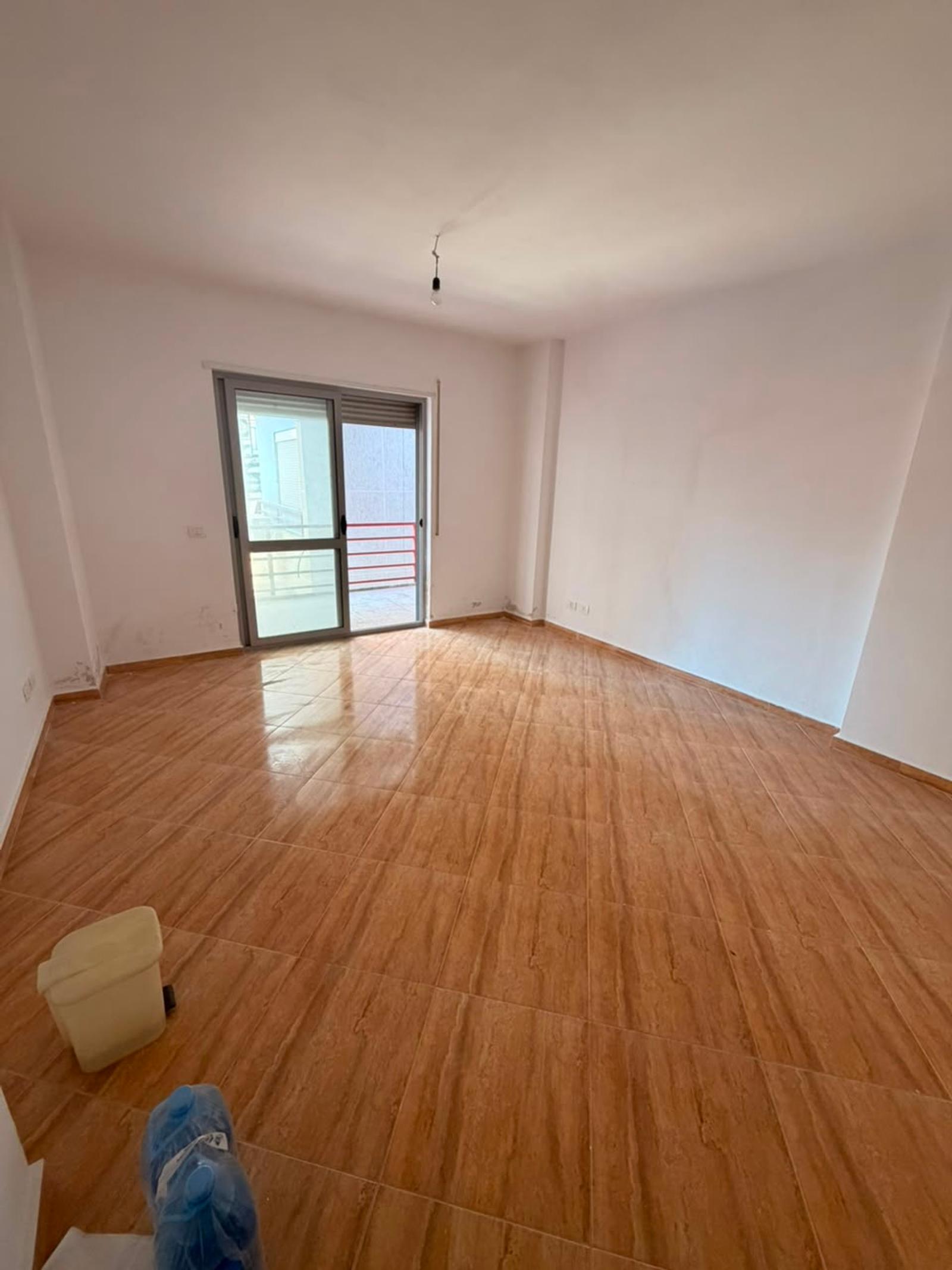 Wohnung 1+1 zum Kauf in Plazh, Durrës, 66 m² — Foto 2 von 6