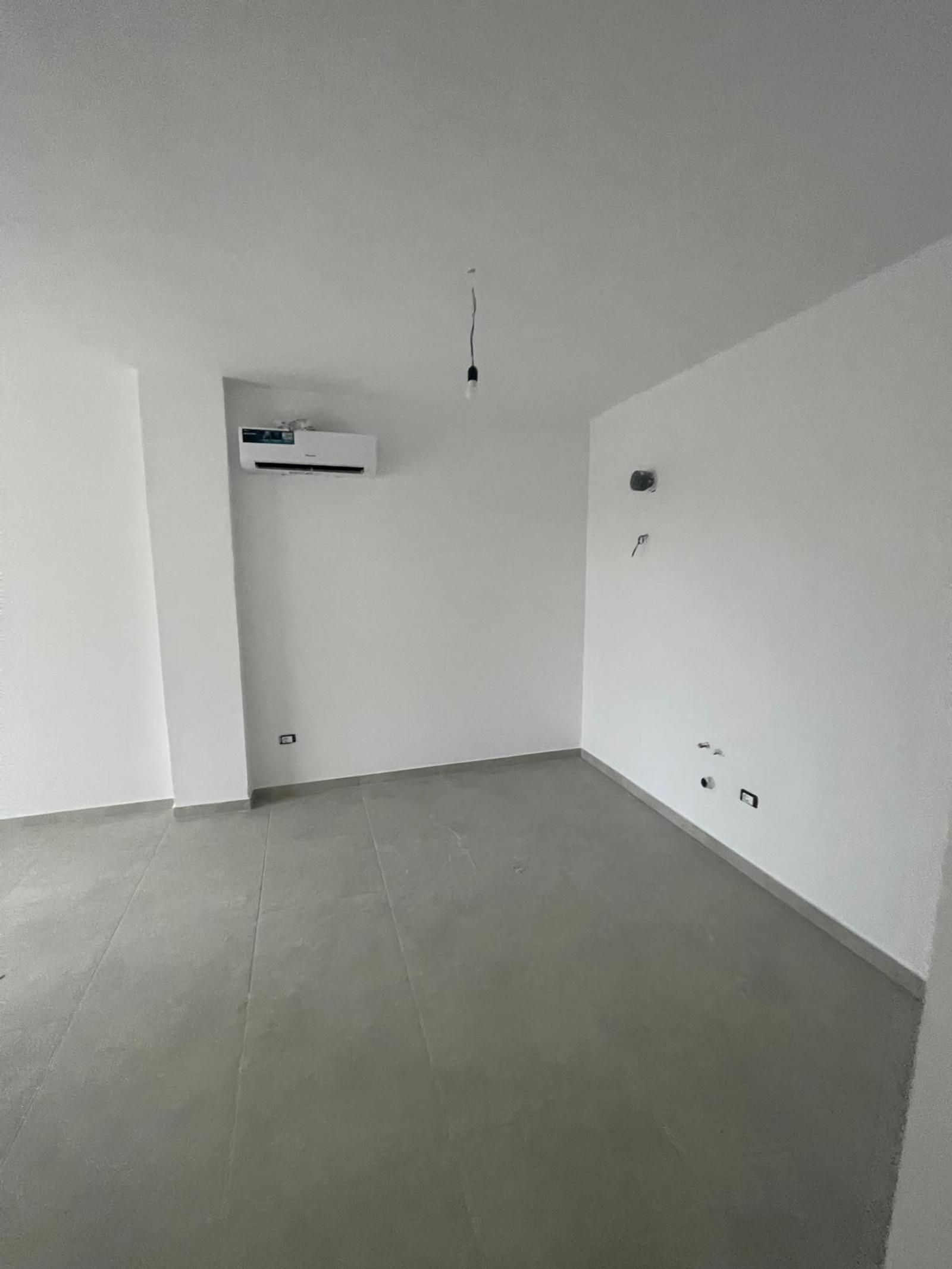 1+1 apartment for sale in Mali i Robit, Durres, 43 m² — photo 5 of 12