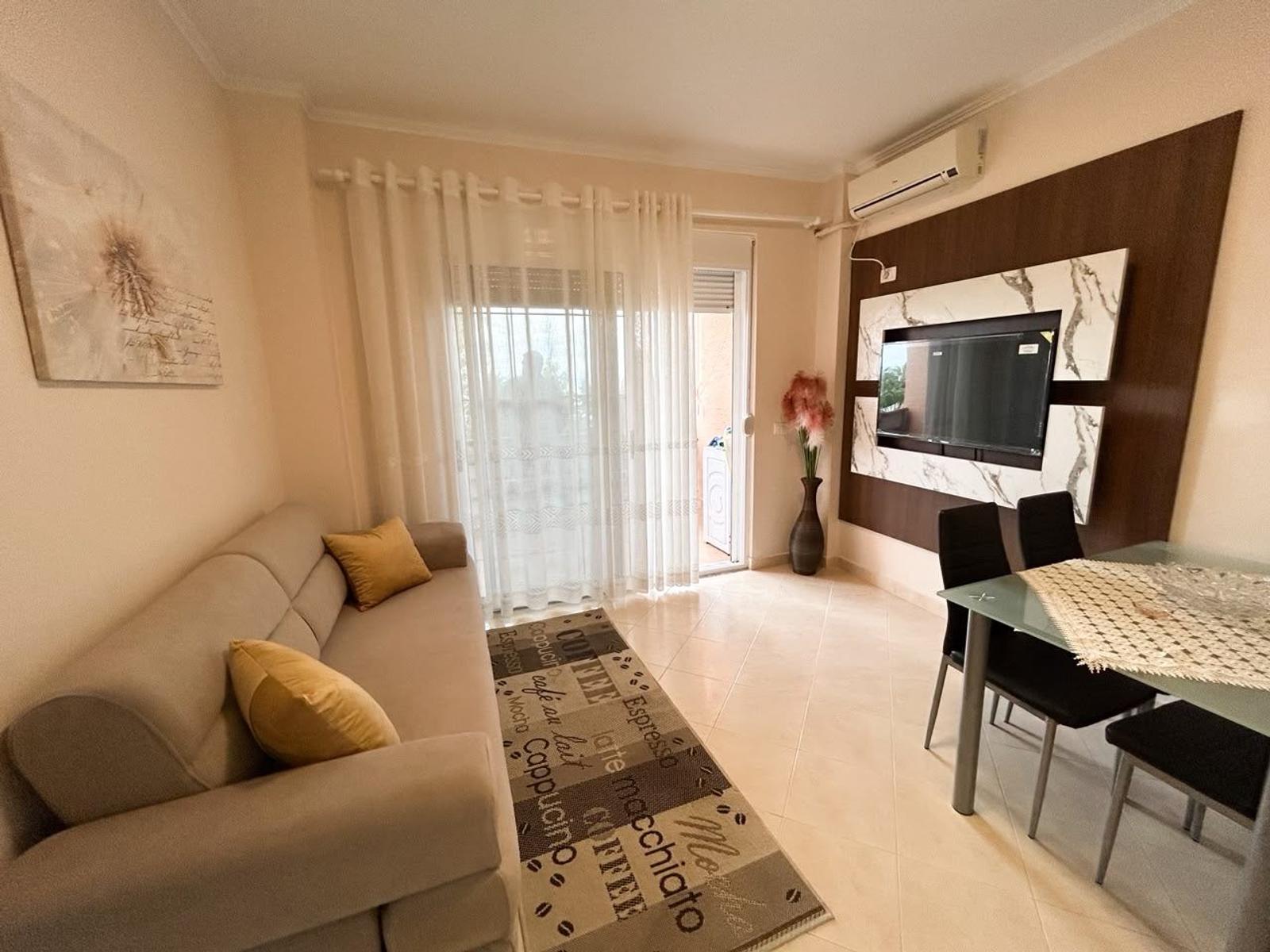 2+1 on the seafront with two balconies, Golem, 66 m², Durres