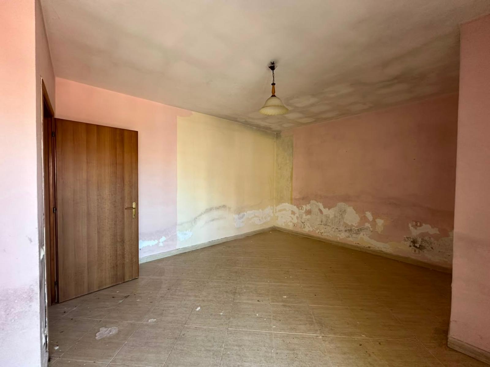 Wohnung 2+1 zum Kauf in Stadtzentrum, Durrës, 250 m² — Foto 3 von 11
