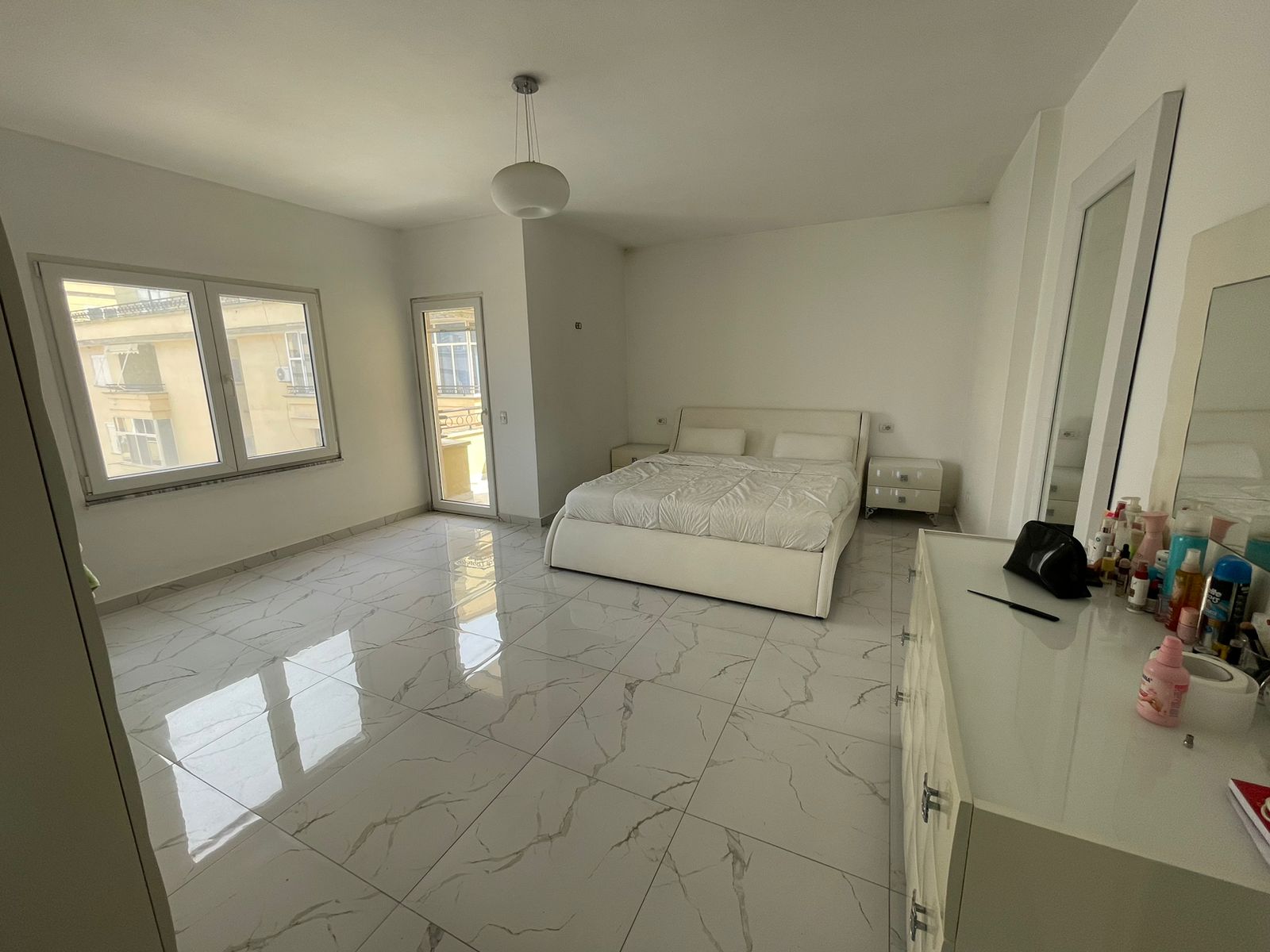 Shitet Apartament 3+1 | Shkëmbi i Kavajës, Durrës