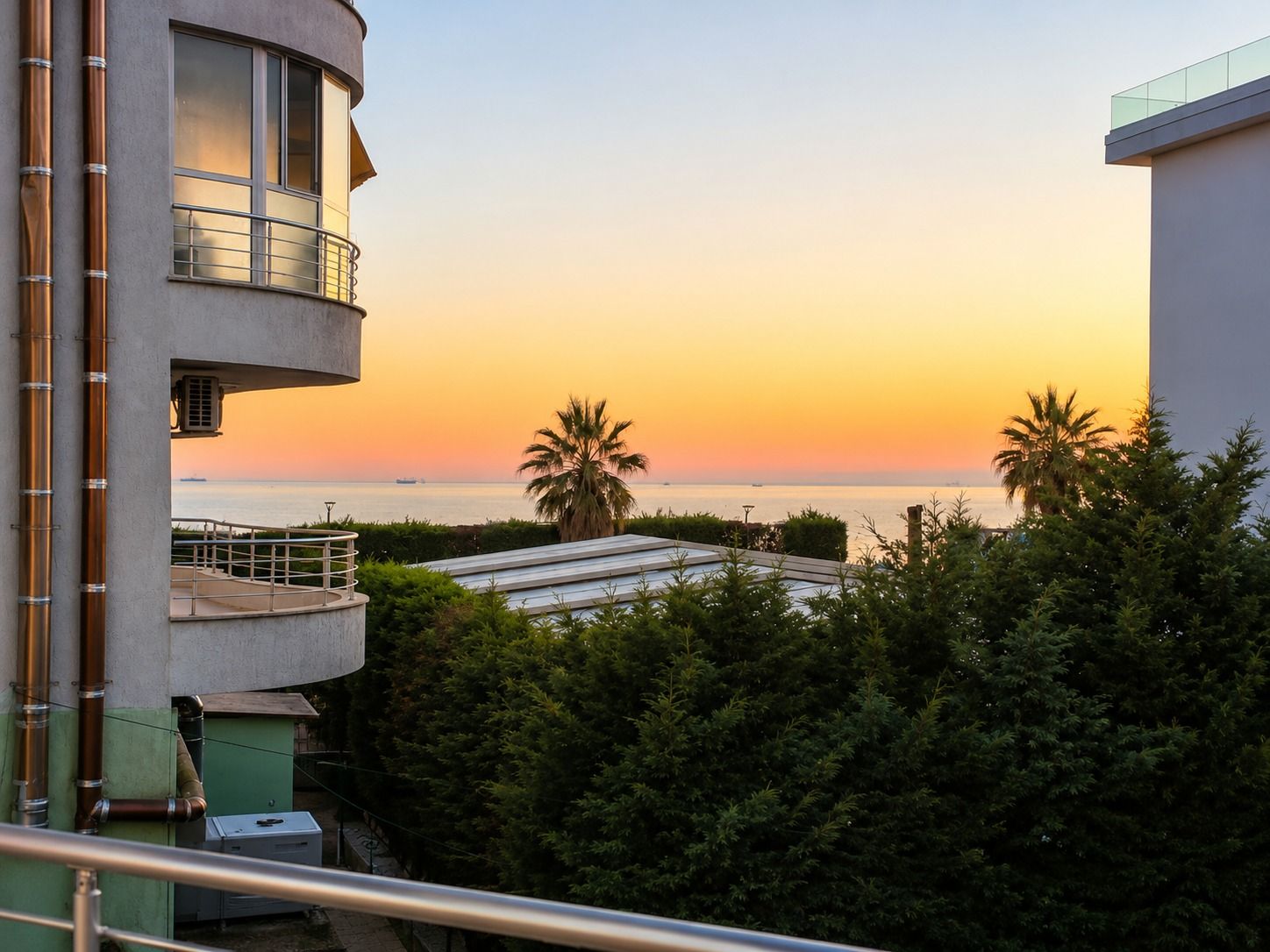 Shitet Apartament 1+1 Buzë Detit | Golem, Durrës