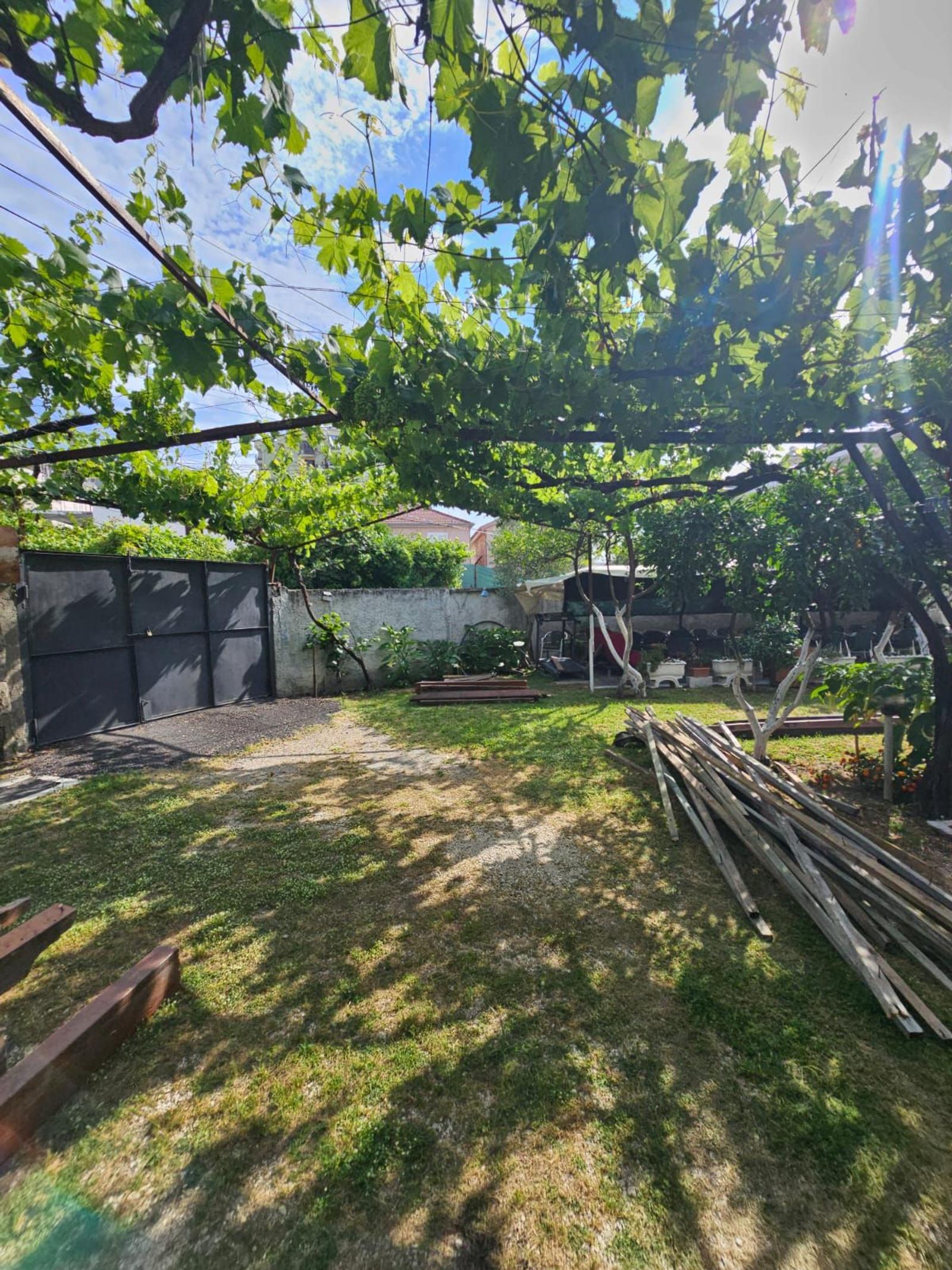 Gewerbefläche zum Kauf in Plazh, Durrës, 458 m² — Foto 3 von 16