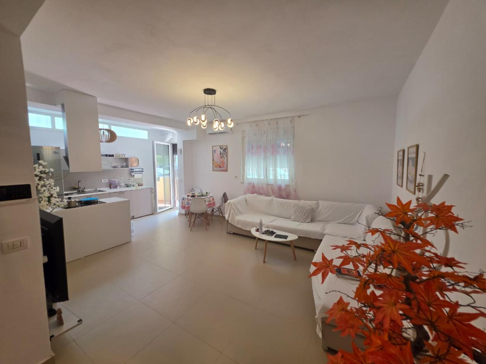 Wohnung 1+1 zum Kauf in Shkëmbi, Durrës, 58 m², nah am Meer — Foto 2 von 9