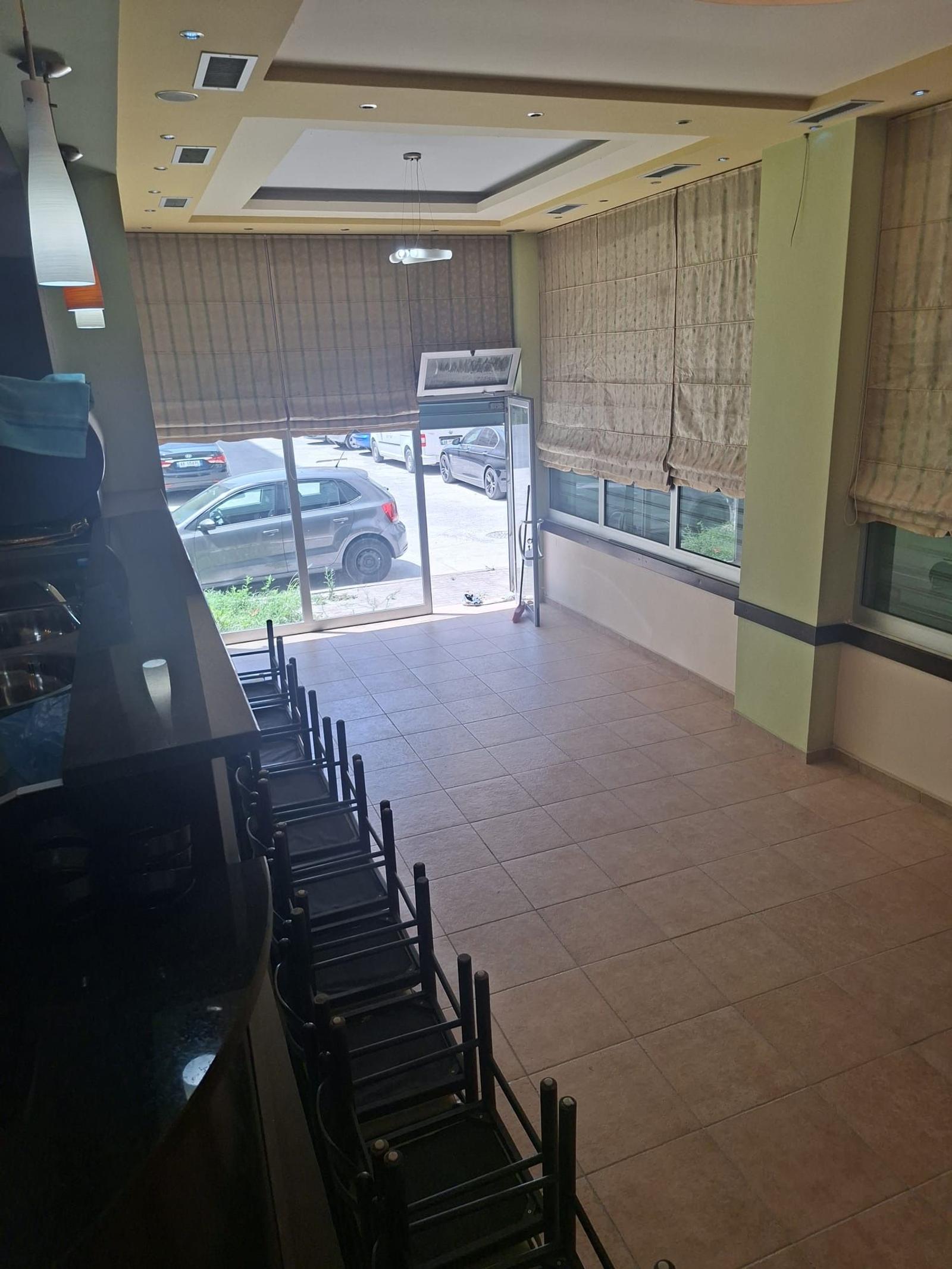Gewerbefläche zum Kauf in Plazh, Durrës, 57 m² — Foto 2 von 8