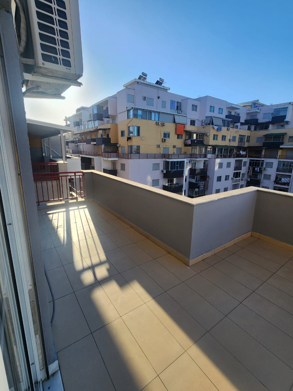 Shitet Apartament 1+1 me Verandë | Plazh Hekurudha, Durrës