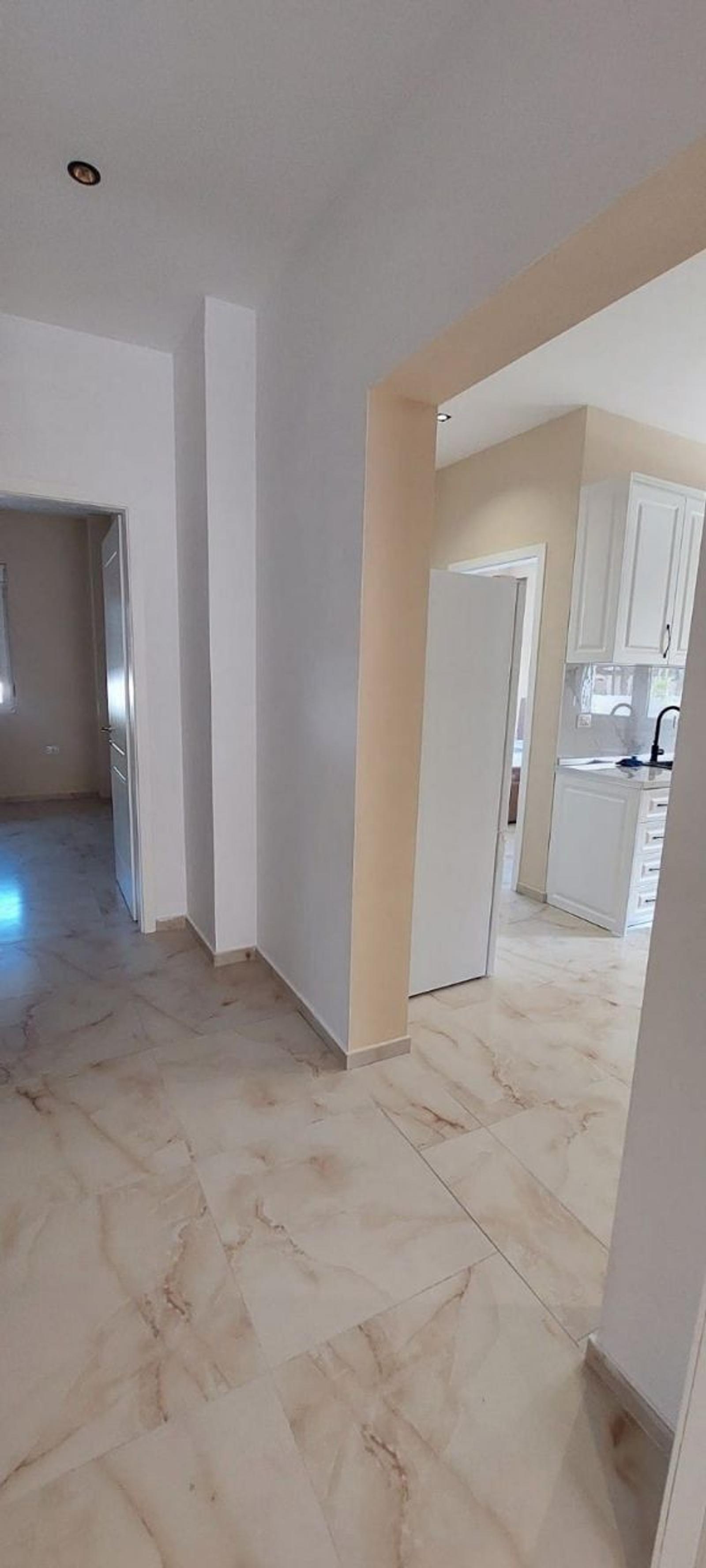 Wohnung 3+1 zum Kauf in Golem, Durrës, 132 m² — Foto 11 von 12
