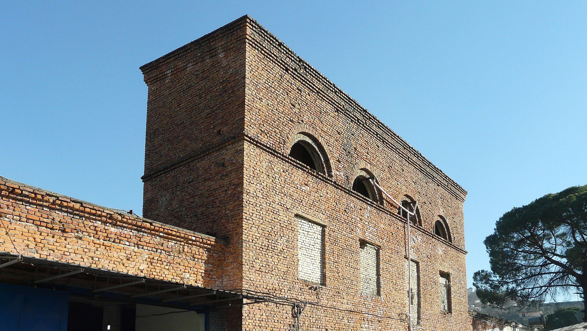Brick hall of the former textile plant, Kombinat — JoraK