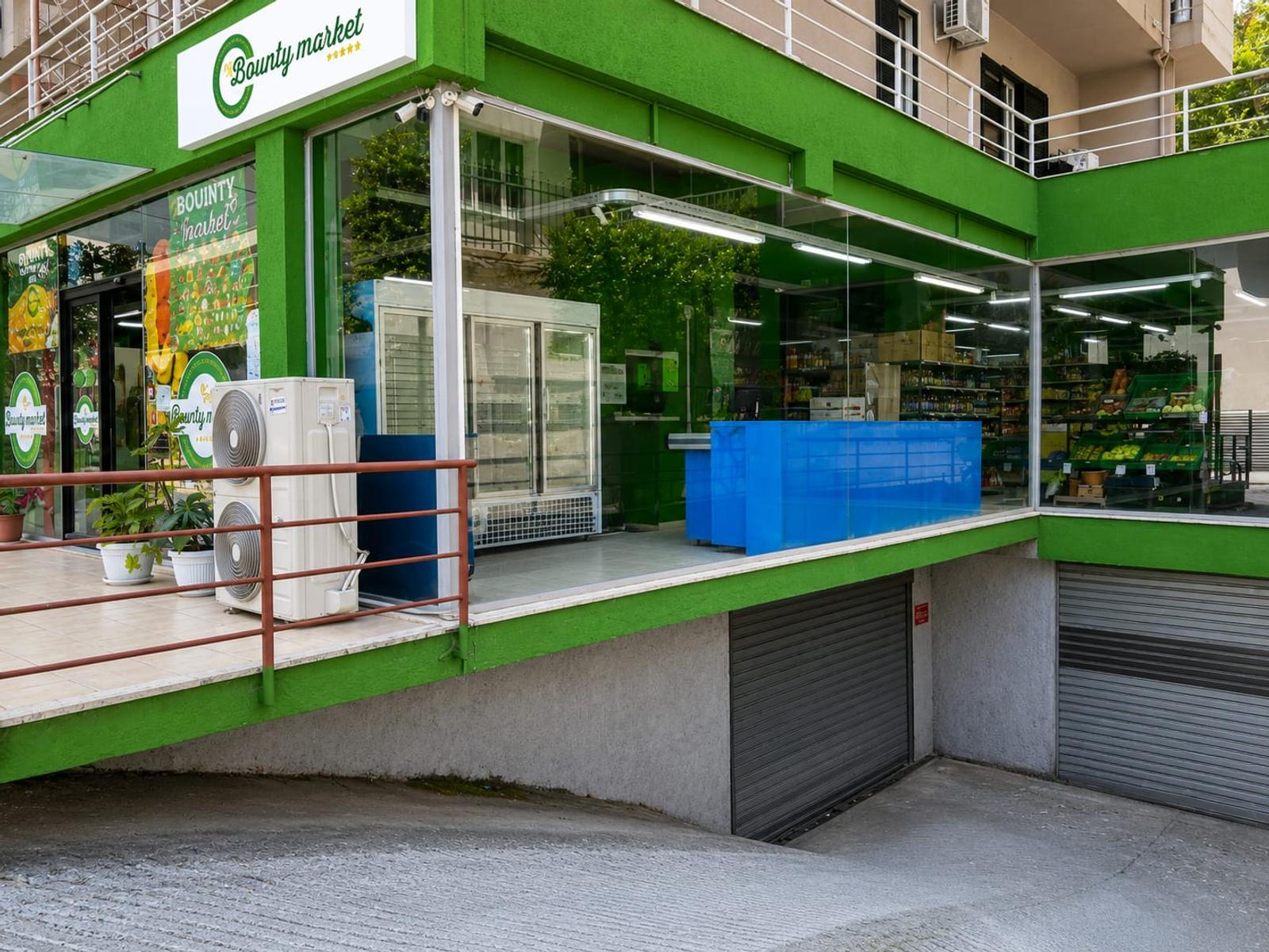 Supermercato avviato, Kodra e Diellit, Tirana, Kodra e Diellit / Selitë