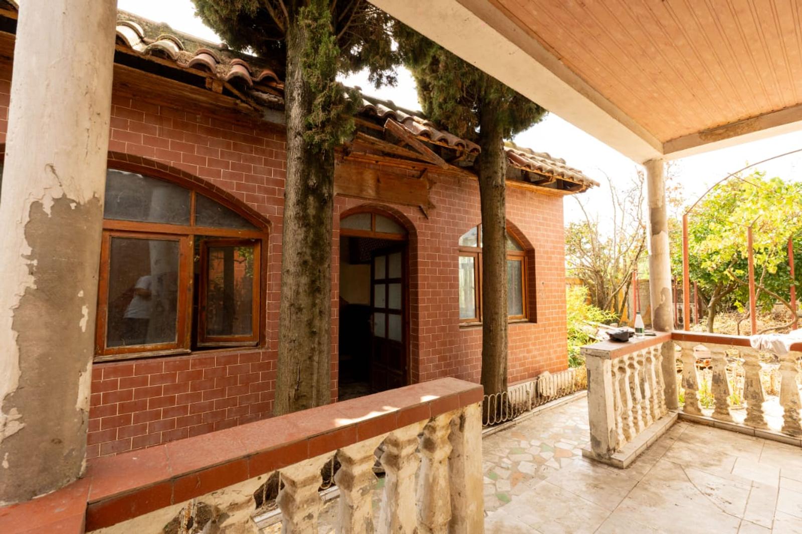 Casa a due piani a Xhafzotaj, 110 m², Durazzo