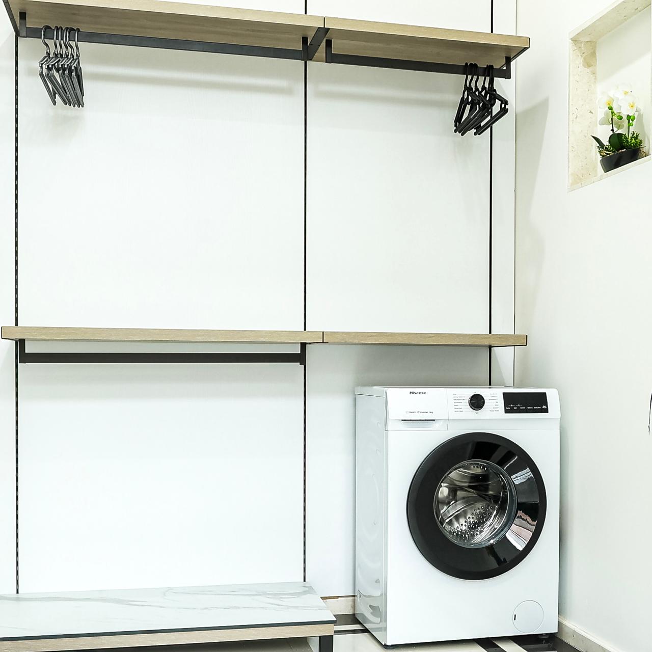 Ground-floor studio on the boulevard, Durrës