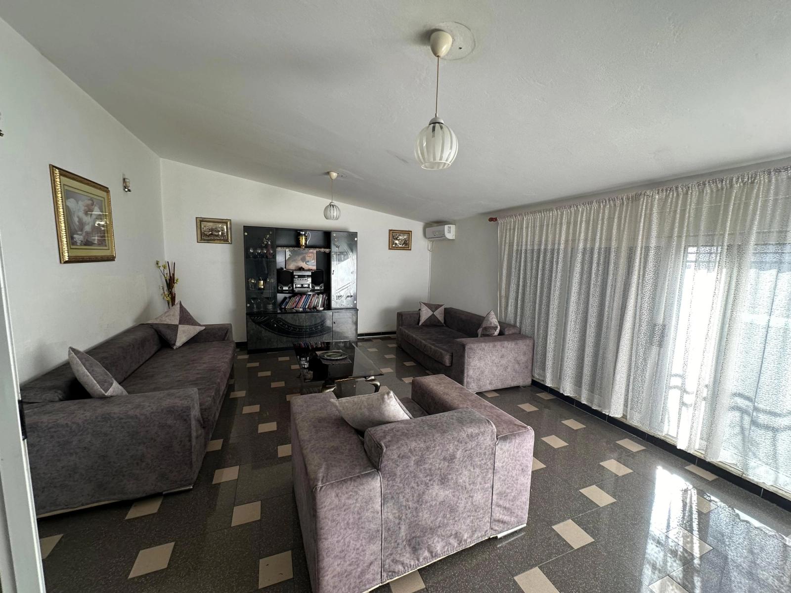 Wohnung 4+1 zum Kauf in Stadtzentrum, Durrës, 252 m² — Foto 3 von 13