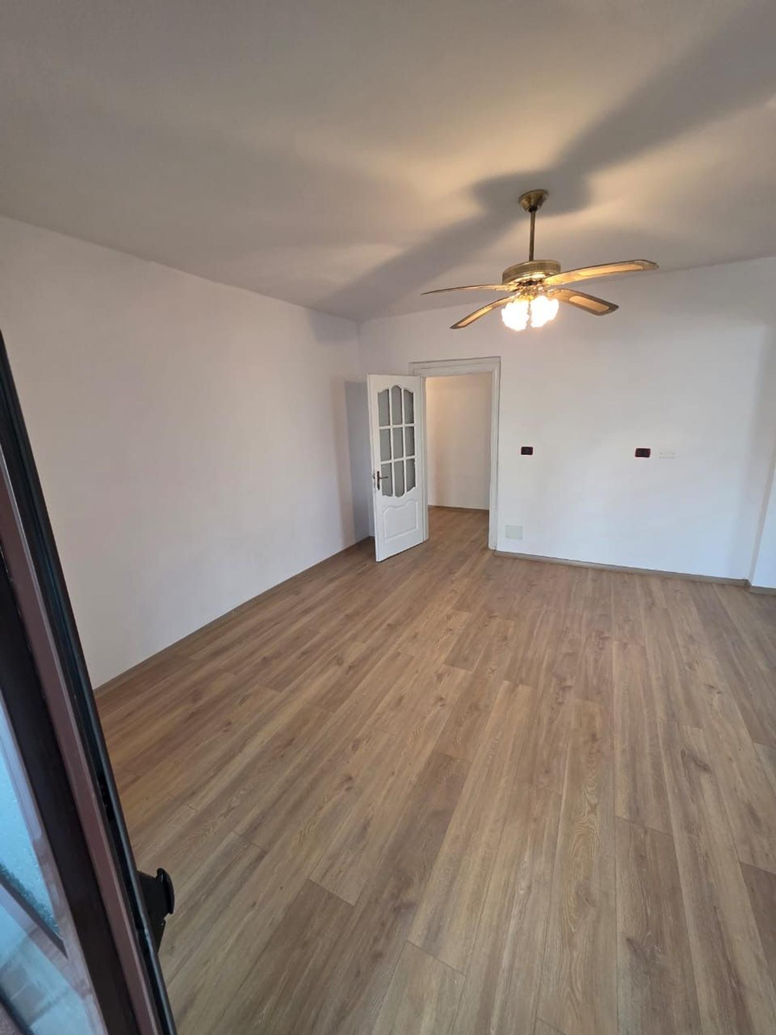 Appartamento 2+1, in vendita, Centro città, Durazzo, 85 m² — foto 3 di 13