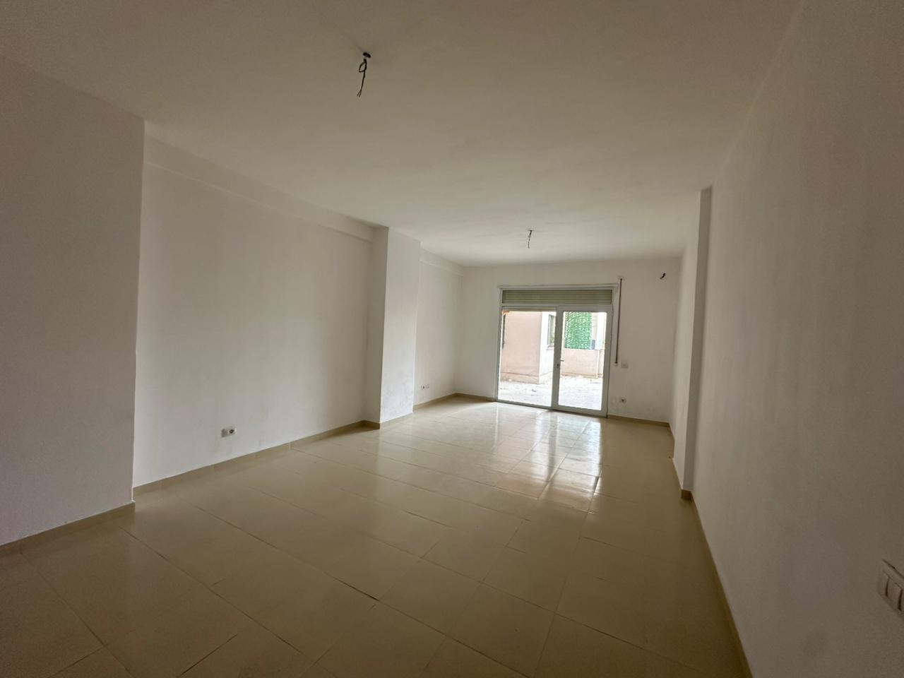 OKAZION | Shitet Apartament 2+1+2 | Ish URT, Durrës