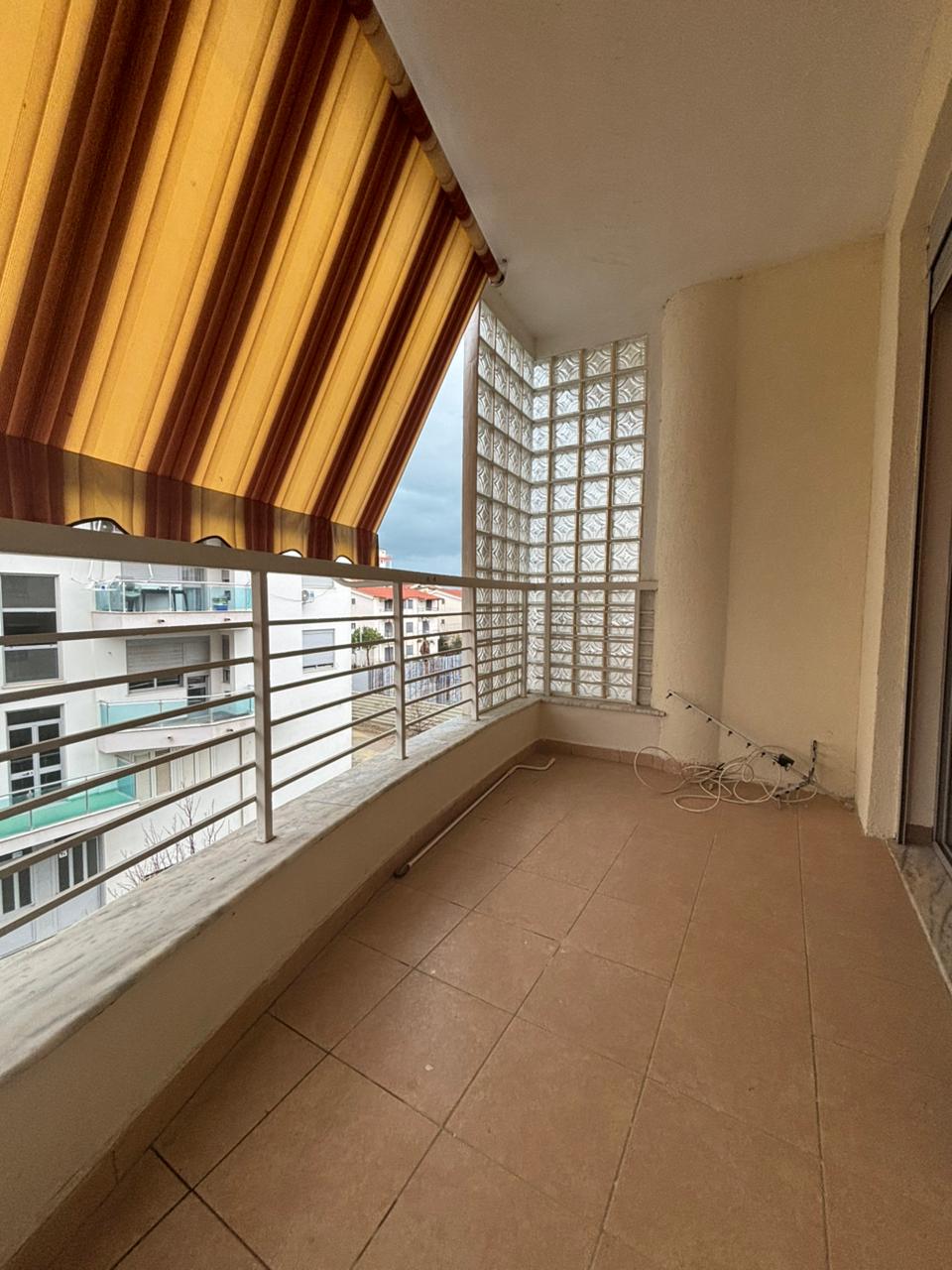 Shitet Apartament 2+1 | Pishat e Buta, Golem, Durrës