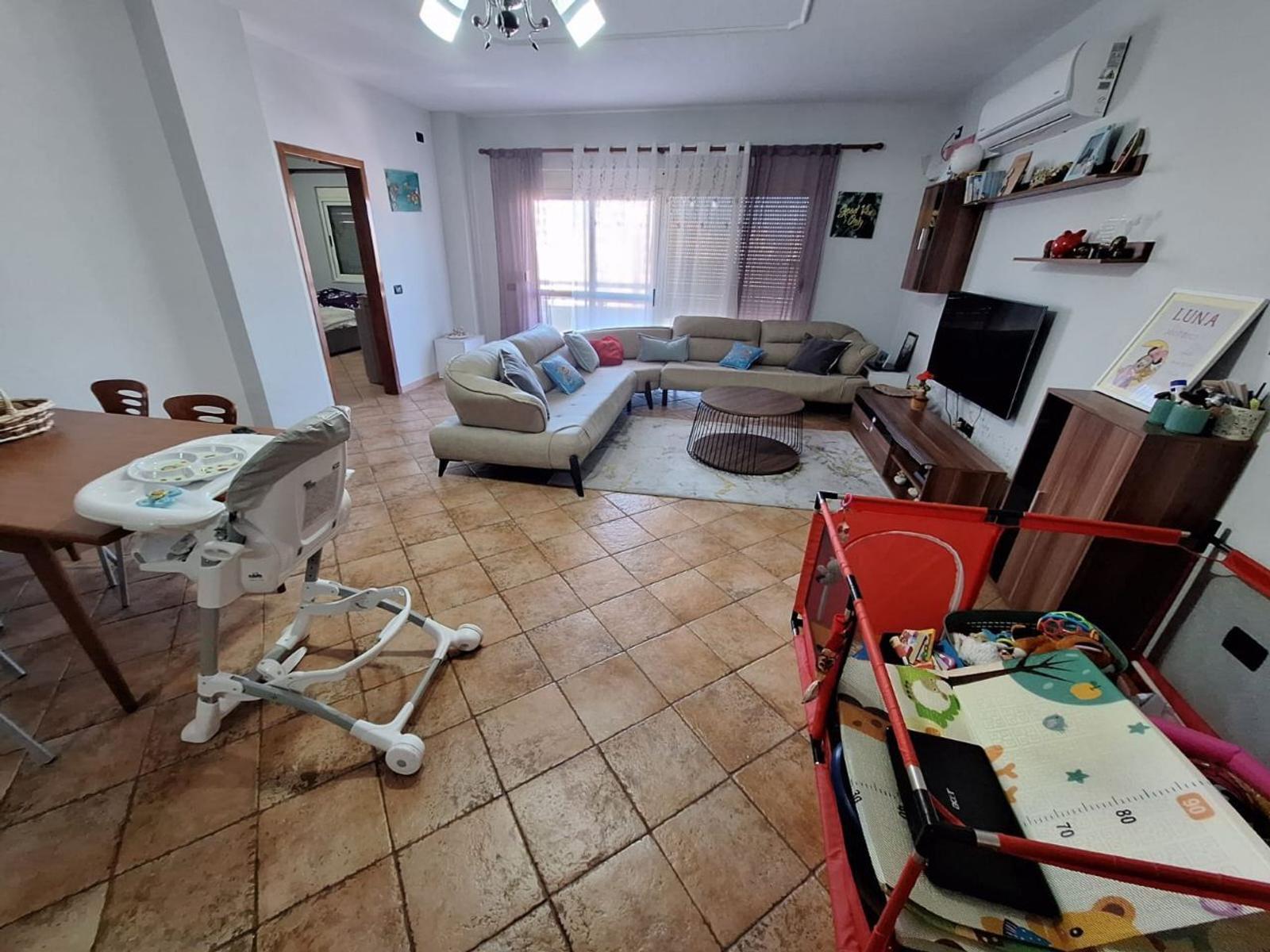 Appartamento 3+1, in vendita, Centro città, Durazzo, 143 m² — foto 2 di 12