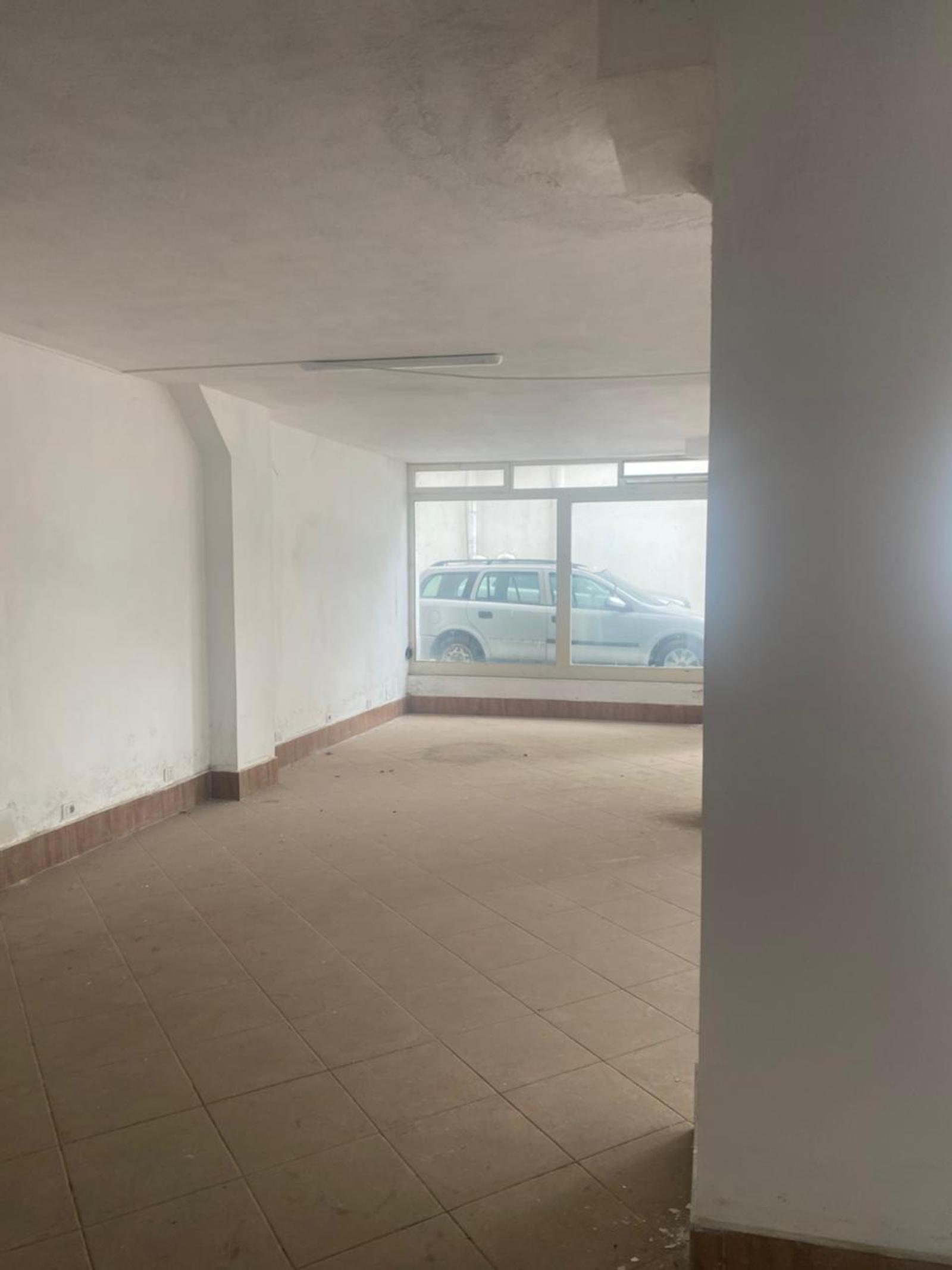Gewerbefläche zum Kauf in Plazh, Durrës, 124 m² — Foto 2 von 9