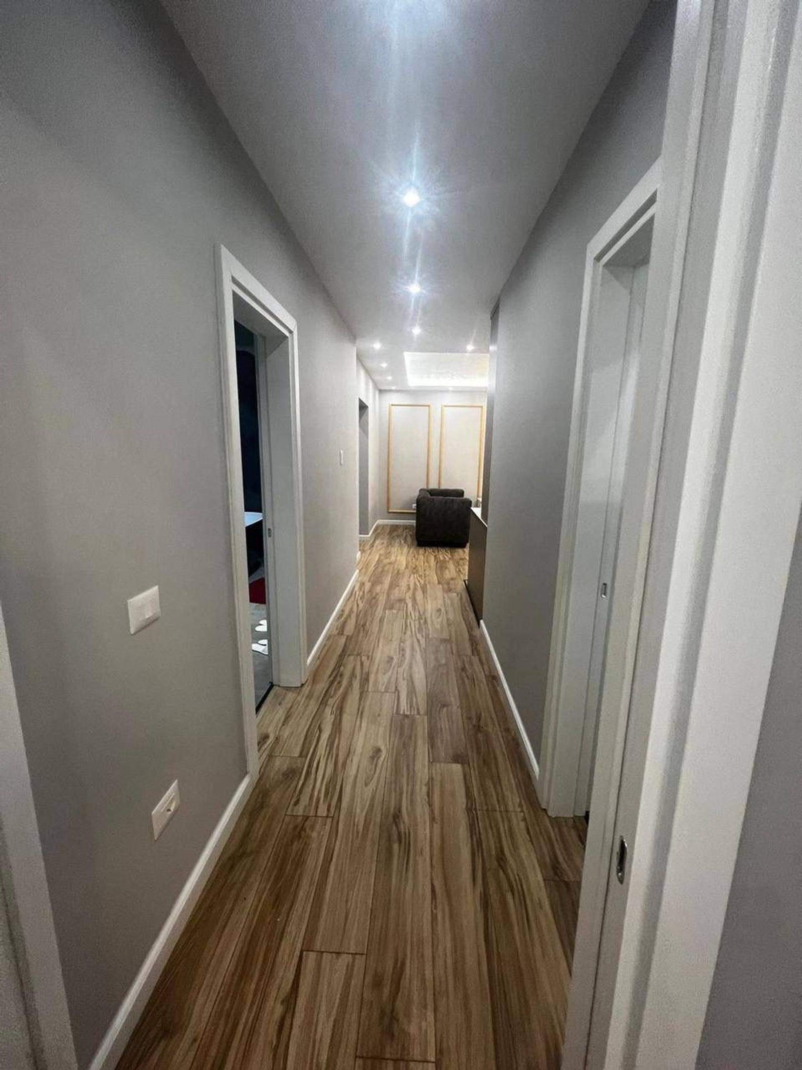 Appartamento 2+1, in vendita, Centro città, Durazzo, 132 m² — foto 2 di 18