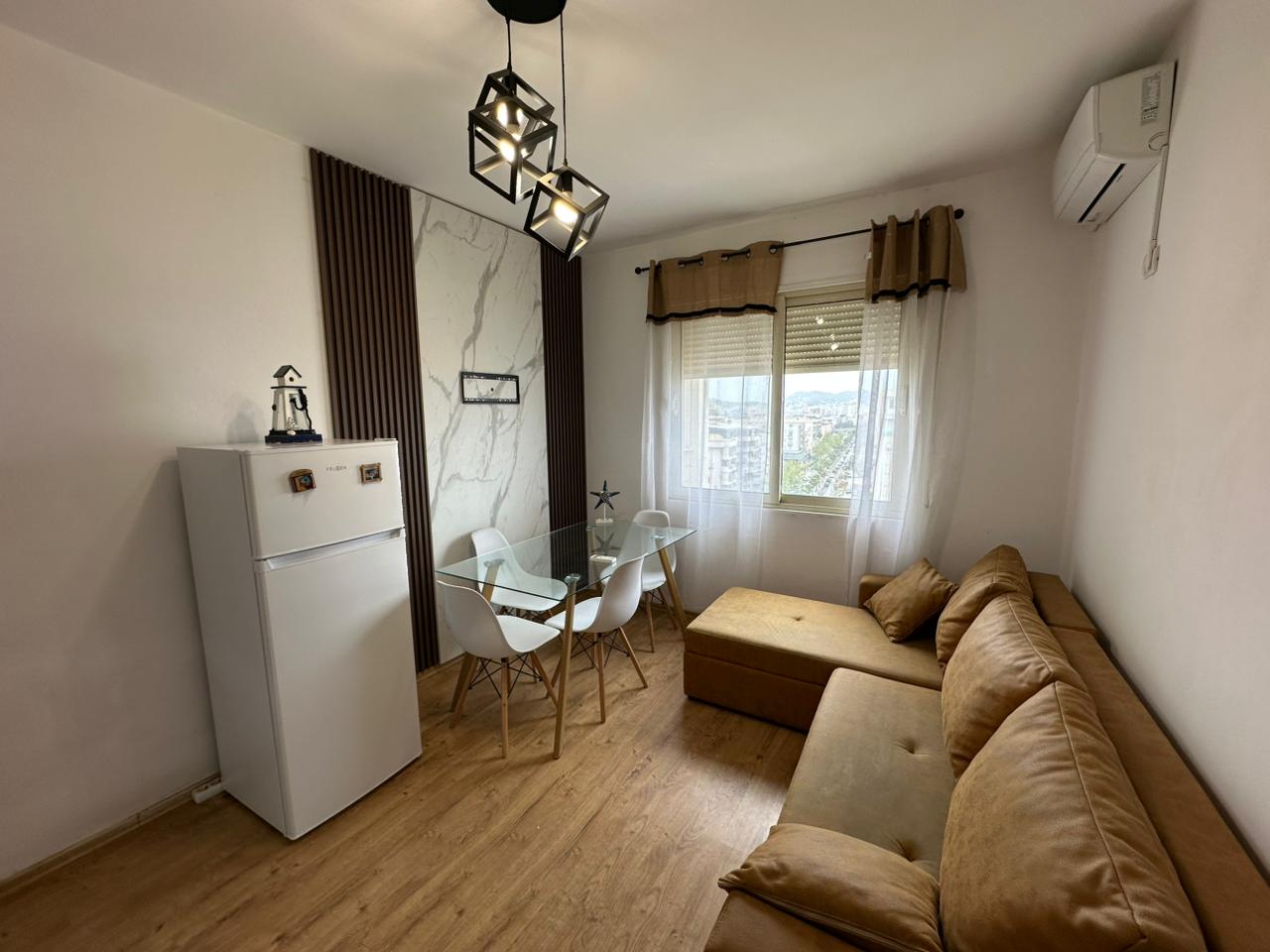 Shitet Apartament 1+1 i Mobiluar | Plazh, Durrës