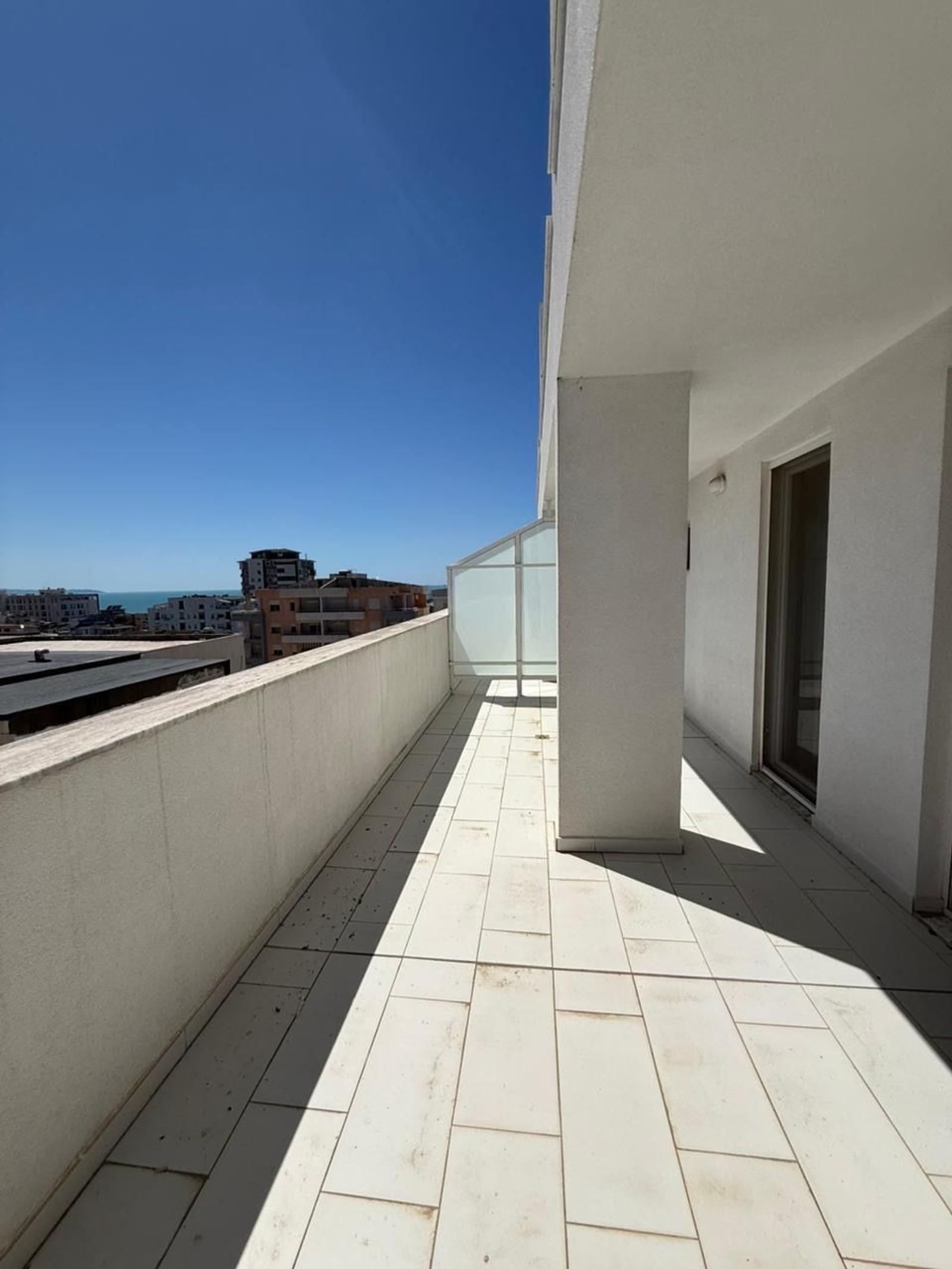 Appartamento 2+1, in vendita, Shkëmbi, Durazzo, 182 m² — foto 2 di 17