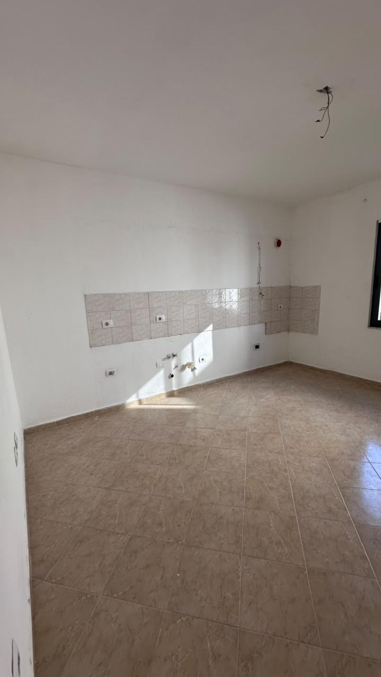 House for sale in City Center, Durres, 320 m² — photo 8 of 22