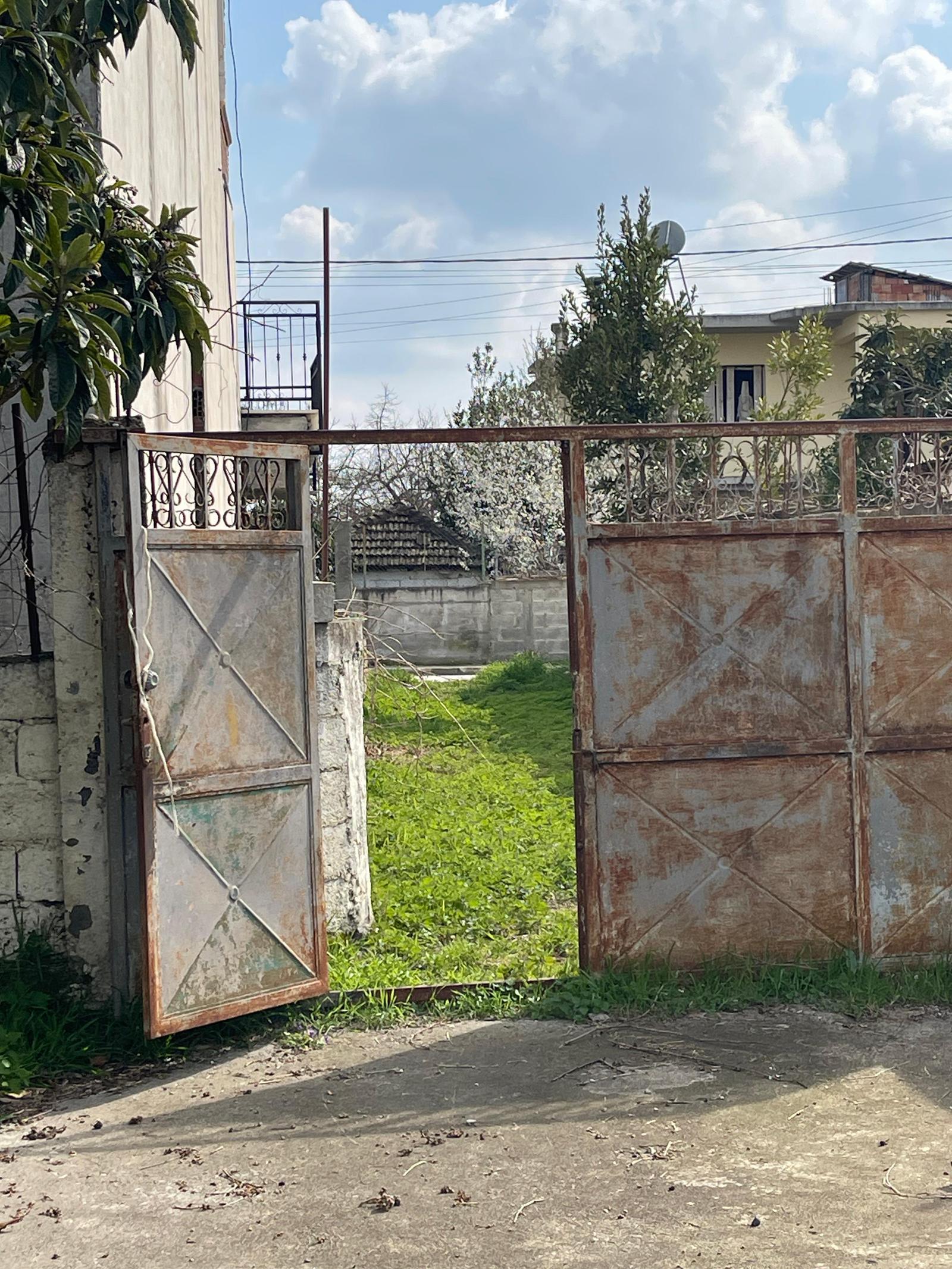 Casa 3+1 di 100 m² con terreno di 400 m², Vorrozen, Kavajë, Durazzo