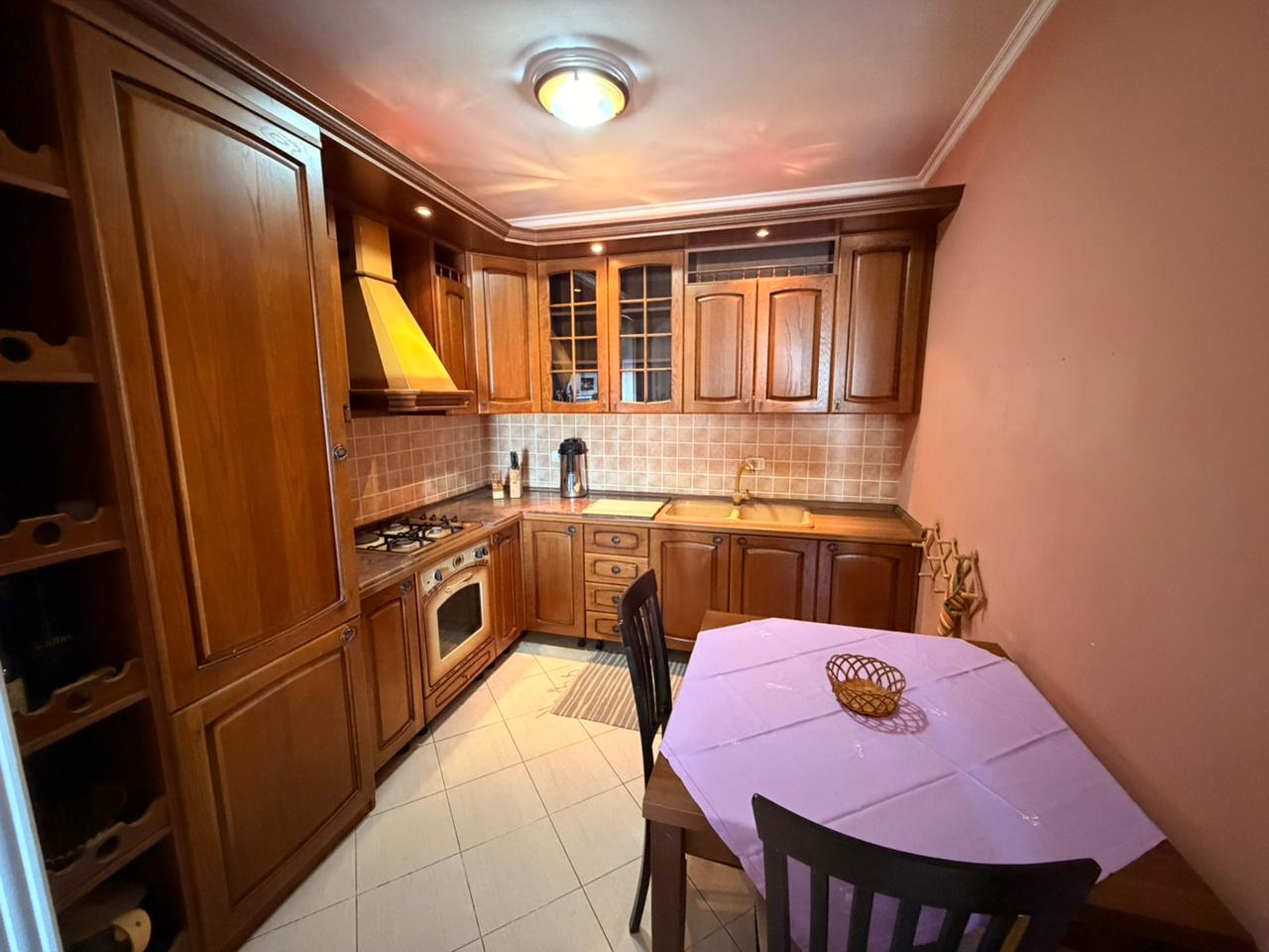 Shitet Apartament 3+1+2 | Tregu i Vogël, Durrës