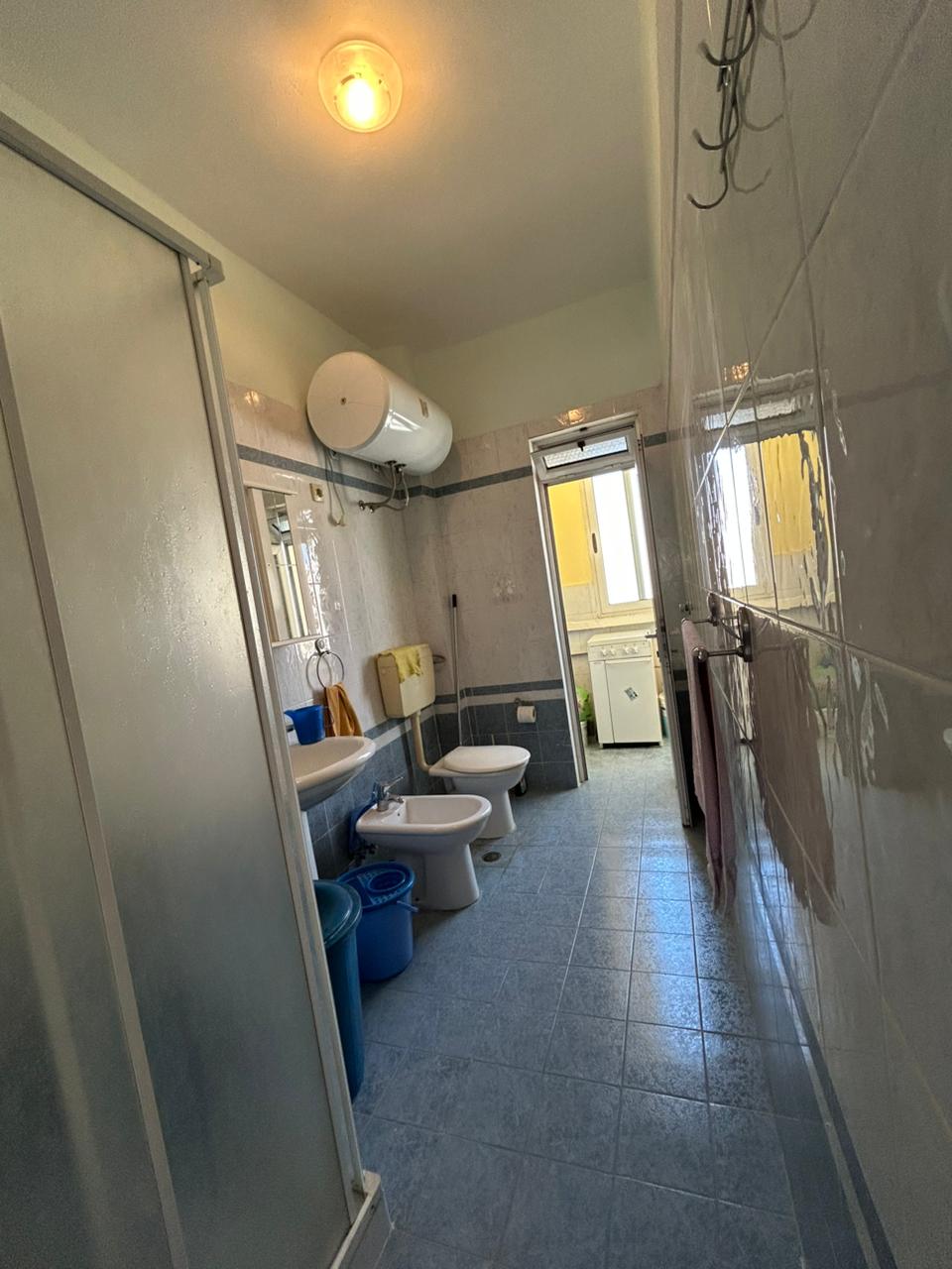 Shitet Apartament 2+1 | Ish Rajoni i Policisë, Durrës