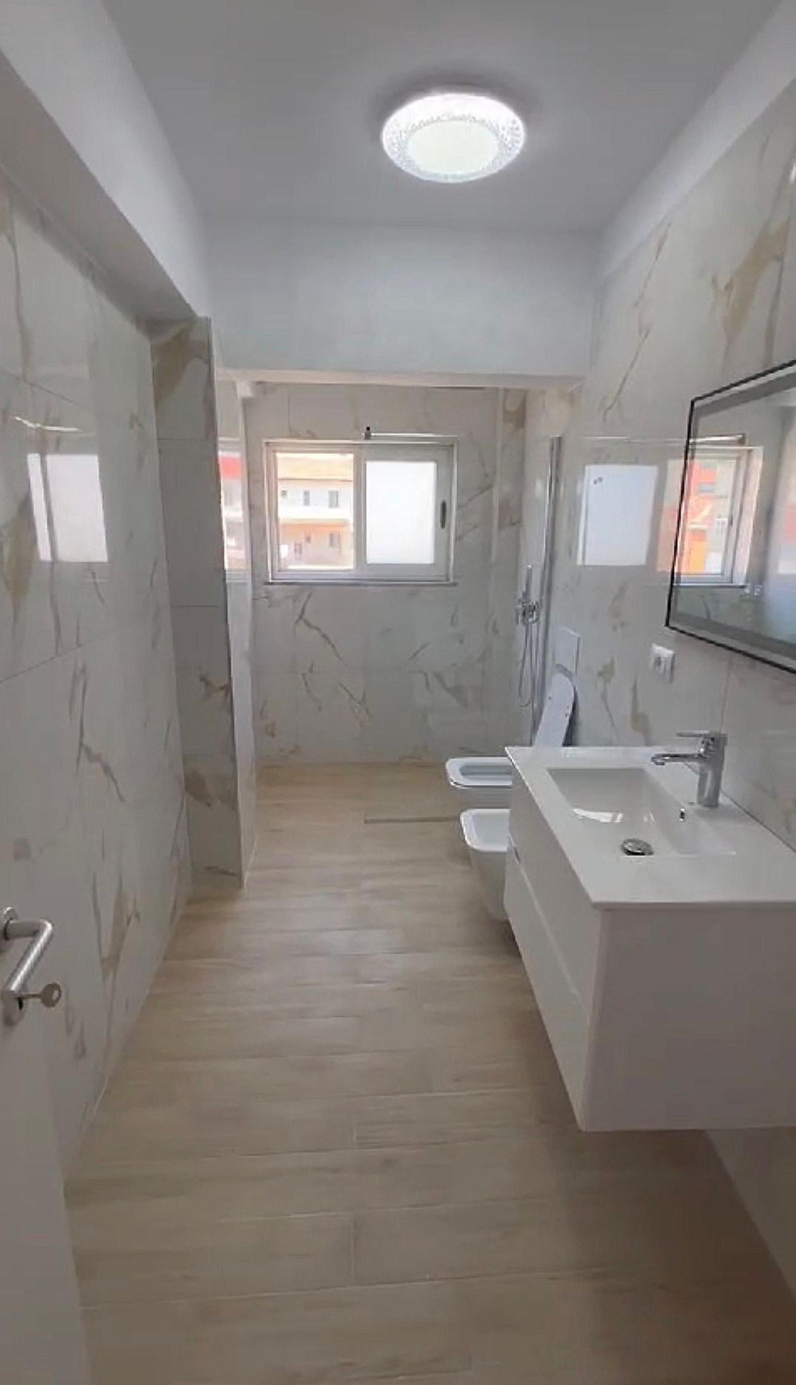 Appartamento 2+1, in vendita, Centro città, Durazzo, 100 m² — foto 8 di 8