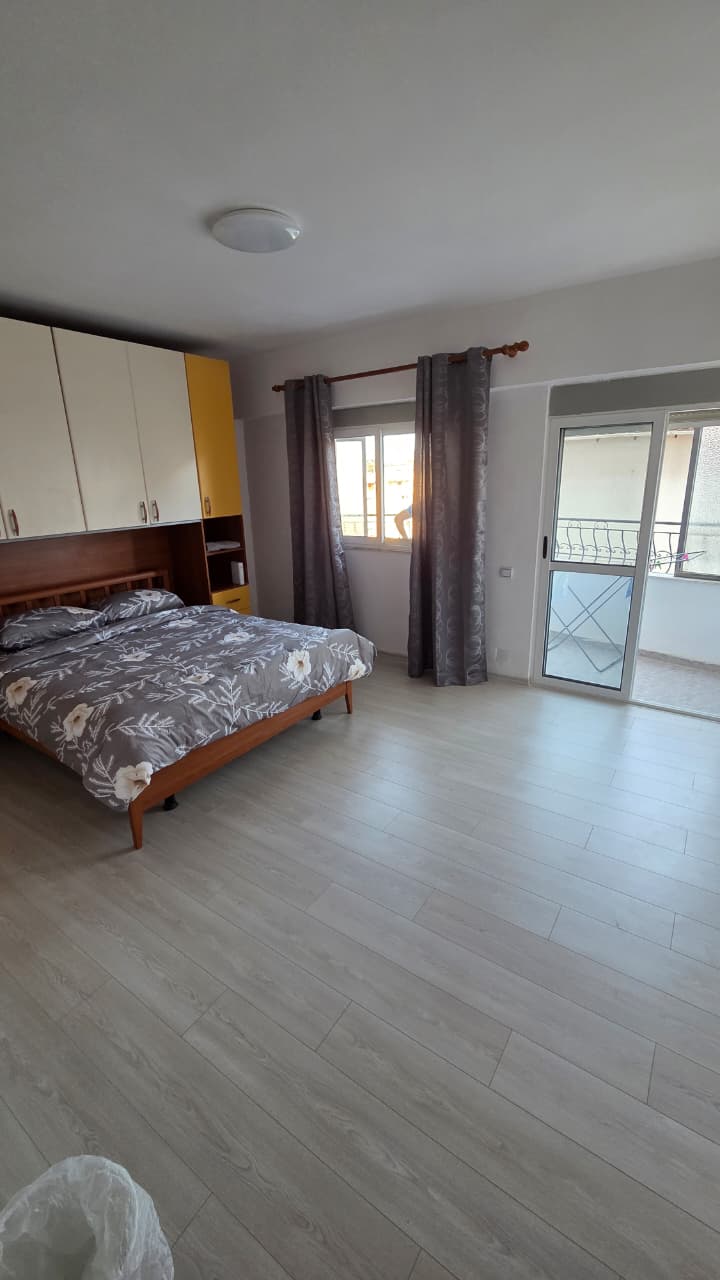 Shitet Apartament 1+1 | Plazh Iliria, Durrës