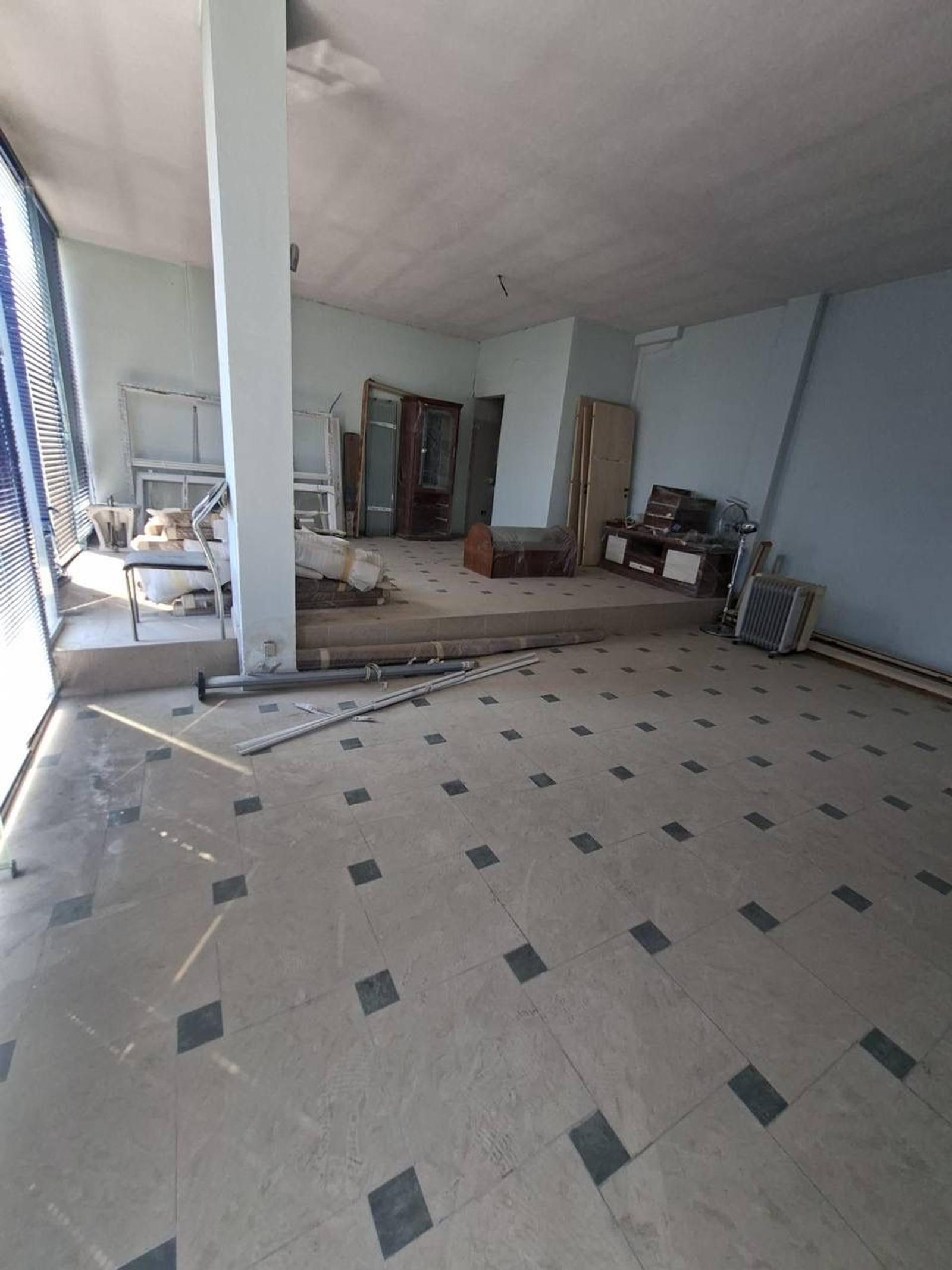 Villa zum Kauf in Durrës, 420 m² — Foto 3 von 15