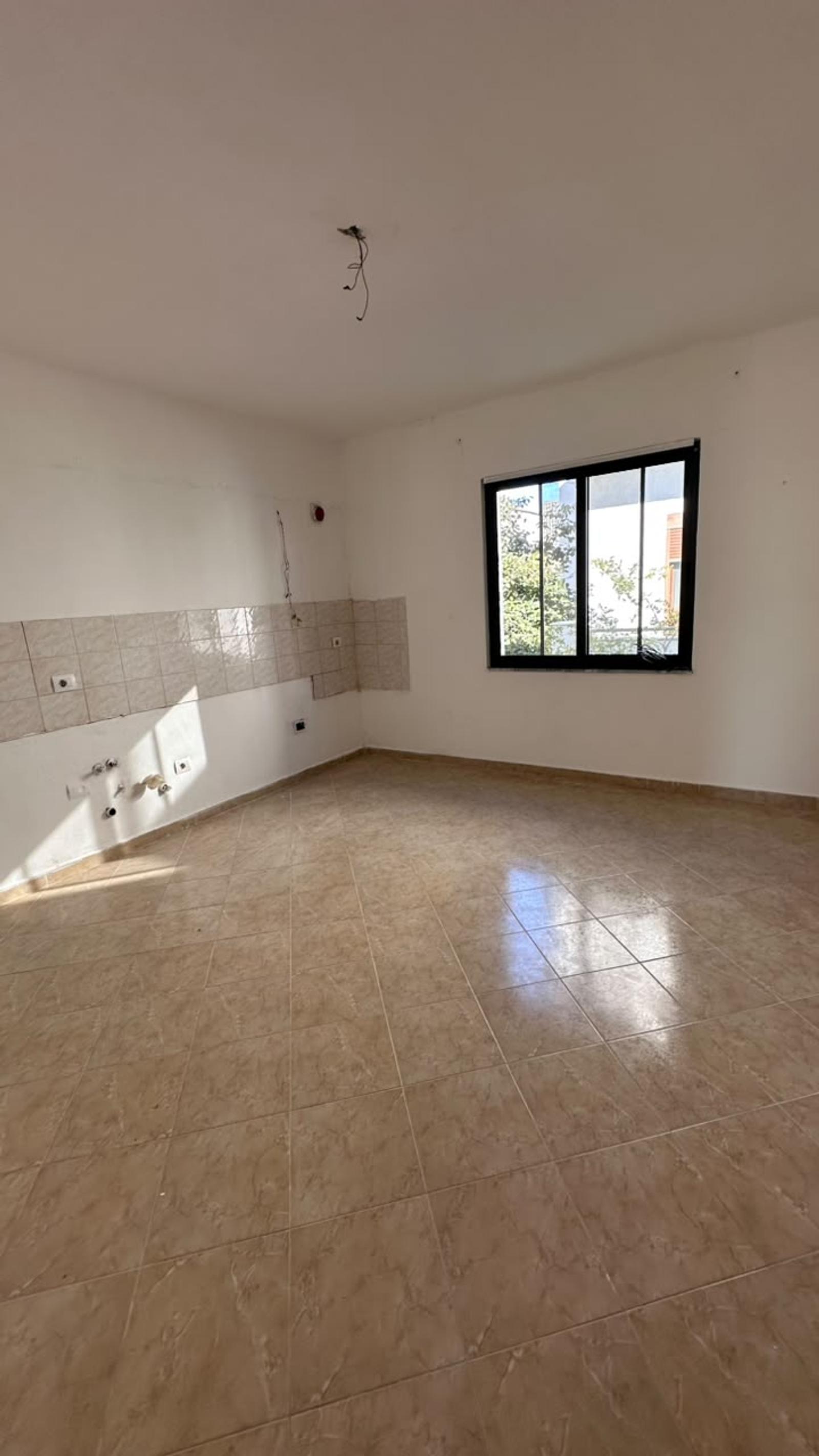 House for sale in City Center, Durres, 320 m² — photo 7 of 22