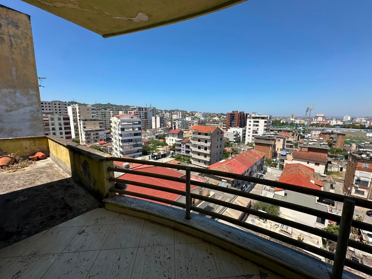 Shitet Papafingo | Ish Rajoni, Durrës