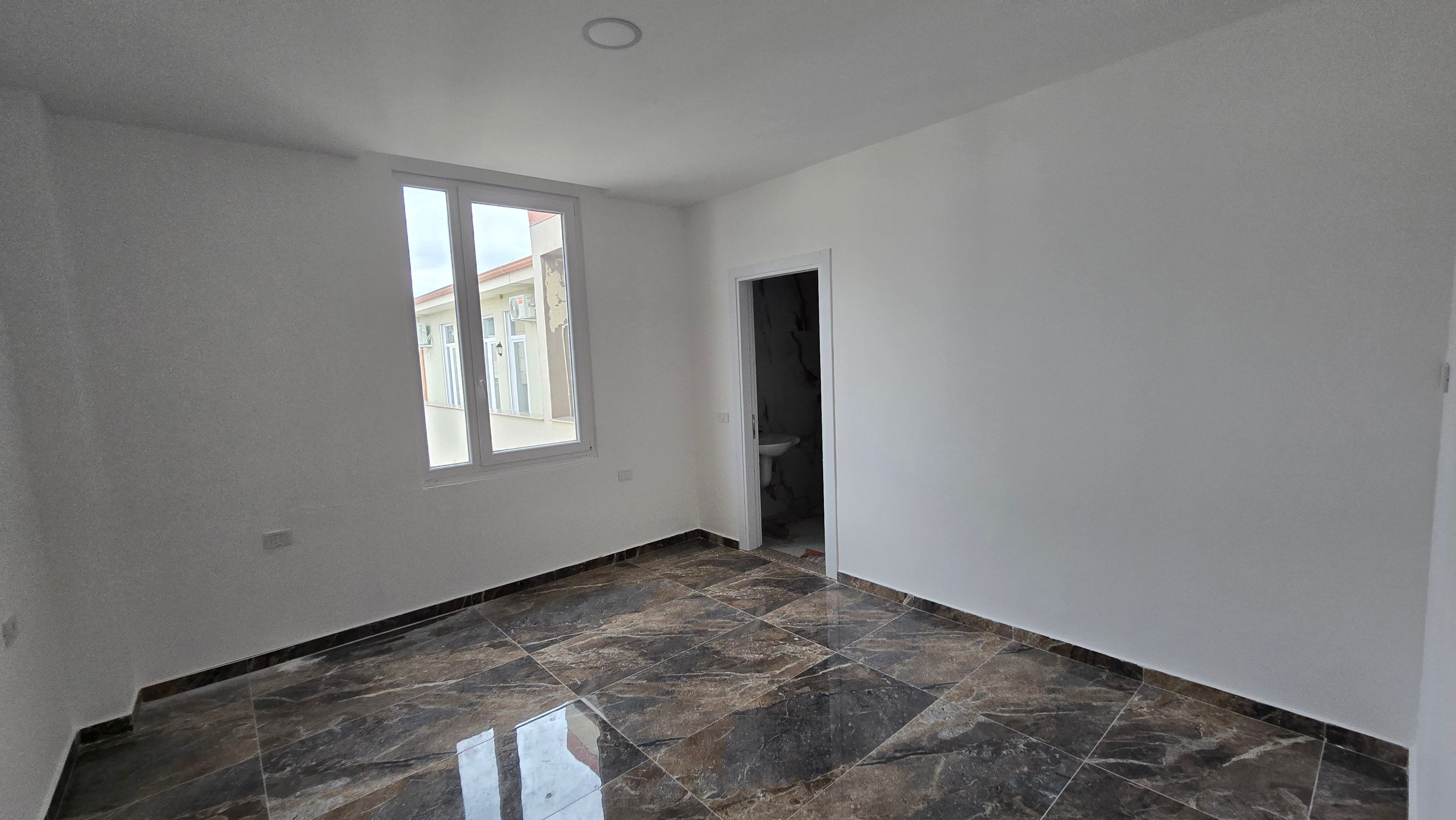 Apartament 2+1 me tarracë 99 m² dhe pamje deti — Shëngjin