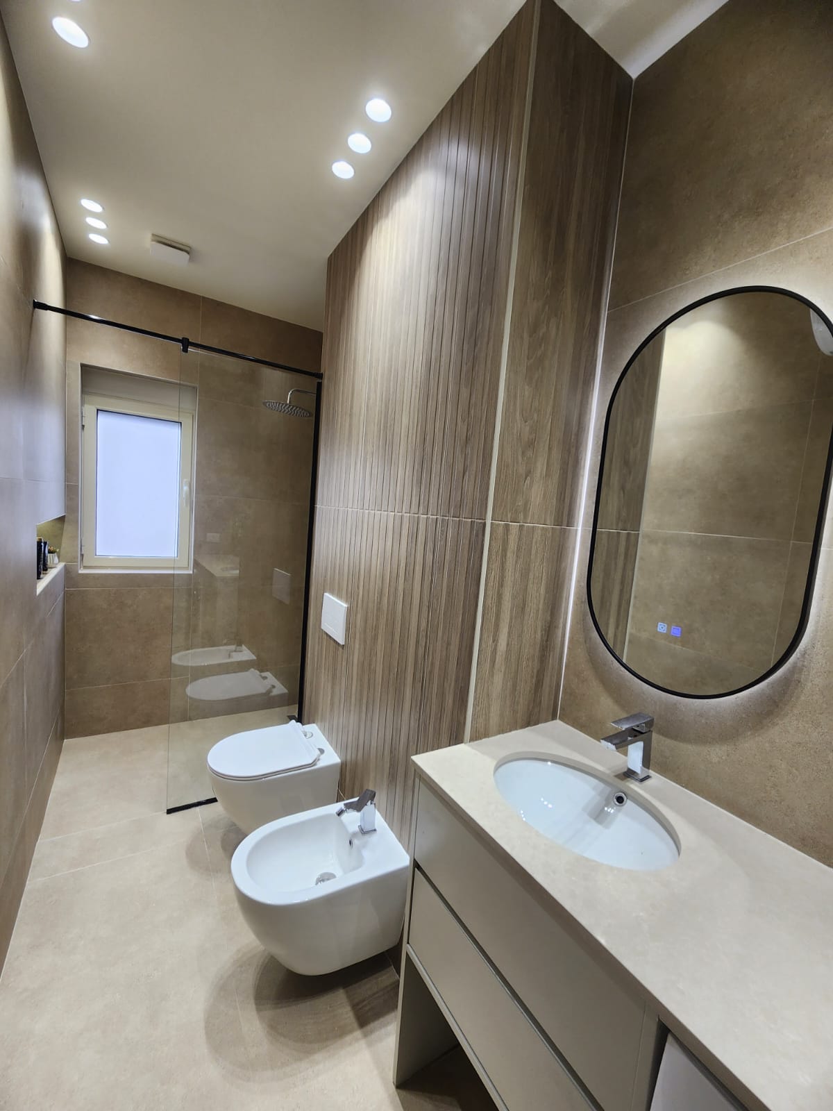 Shitet Apartament 1+1 | Pranë SPAR, Plazh, Durrës