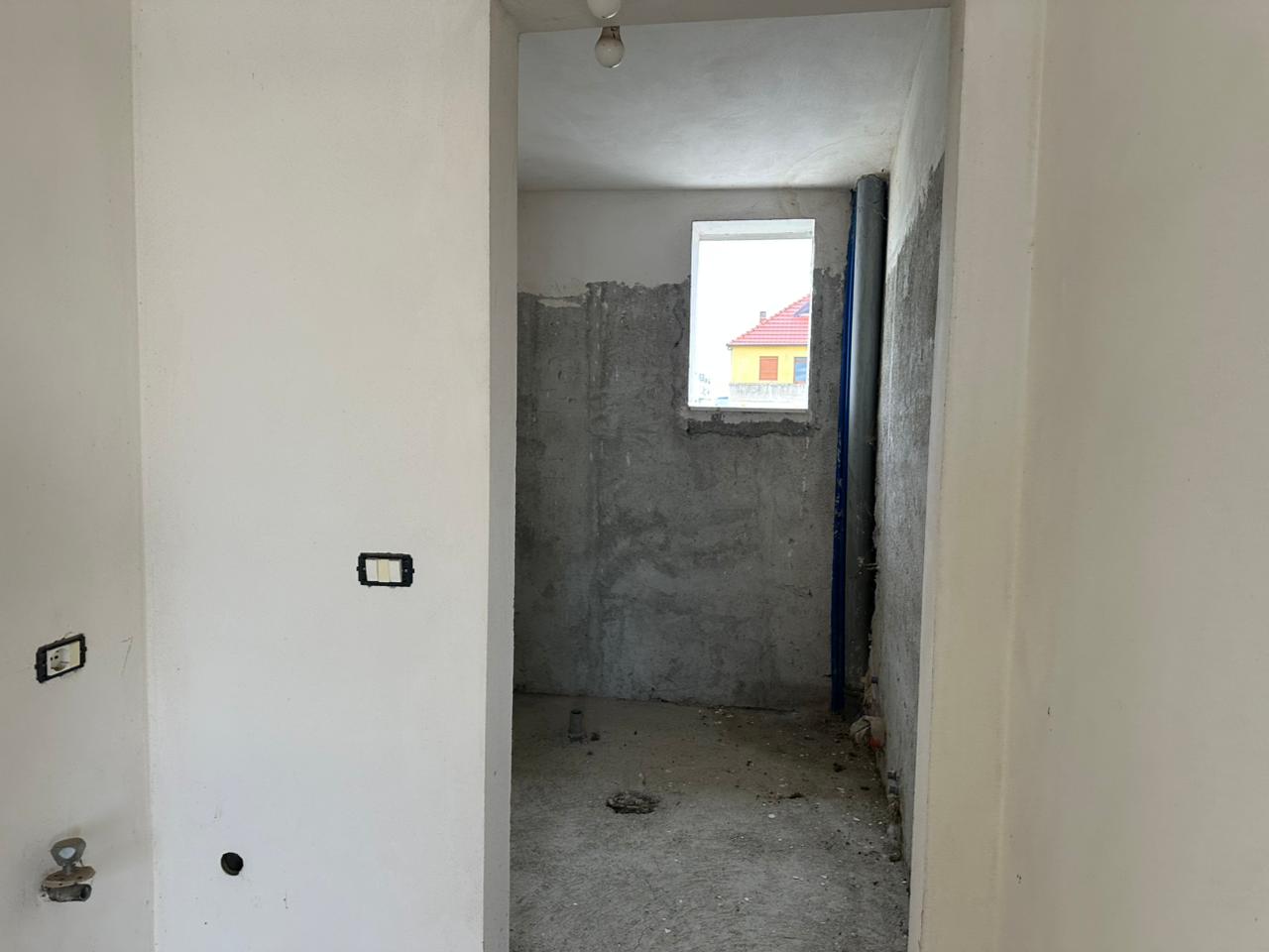 Shitet Vilë 3-Katëshe | Xhafzotaj, Durrës