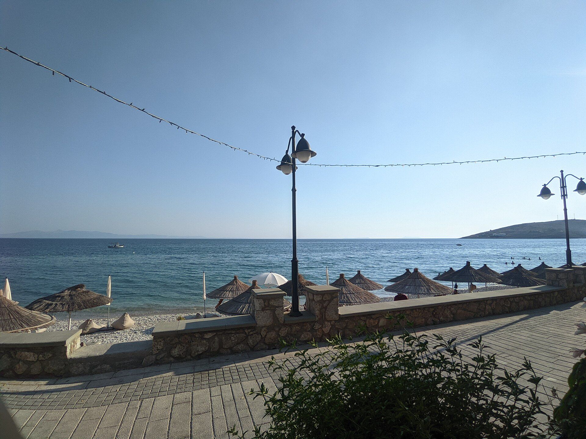 The seafront walk and beach at Qeparo on the Ionian coast, Albania — Leeturtle