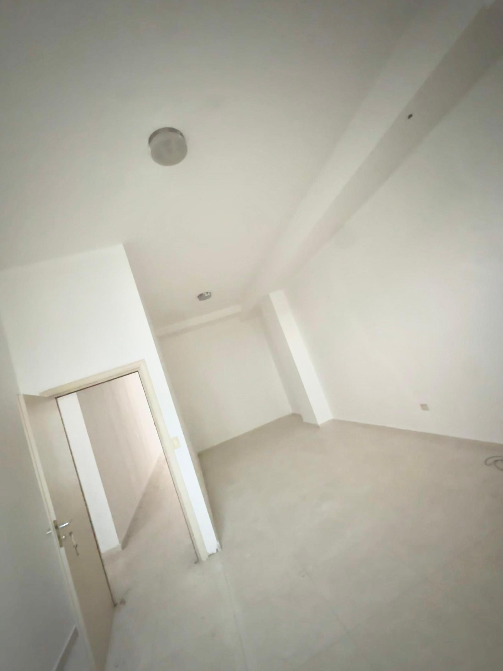 Gewerbefläche zum Kauf in Stadtzentrum, Durrës, 100 m² — Foto 3 von 6