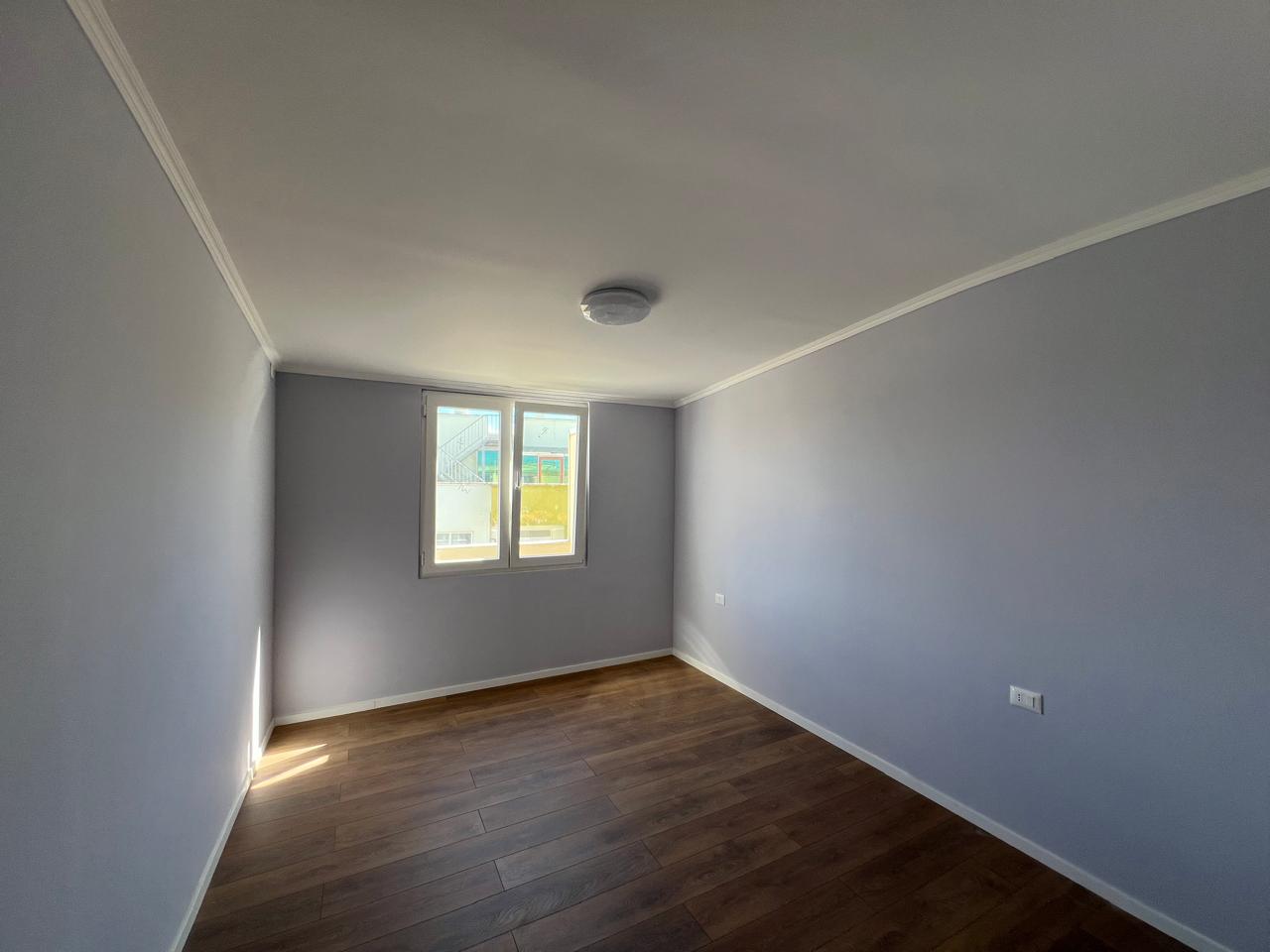 Shitet Apartament 2+1 | Plazh Iliria, Durrës