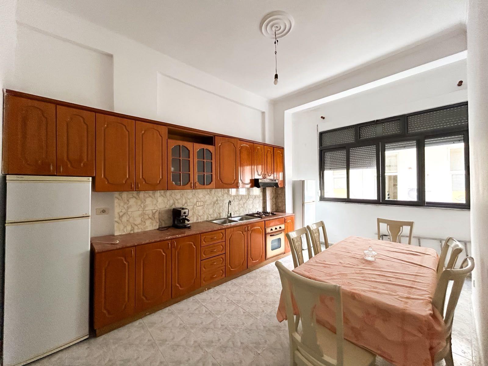 2+1 with storage room, Durrës center, 79.72 m², City Center, Durres
