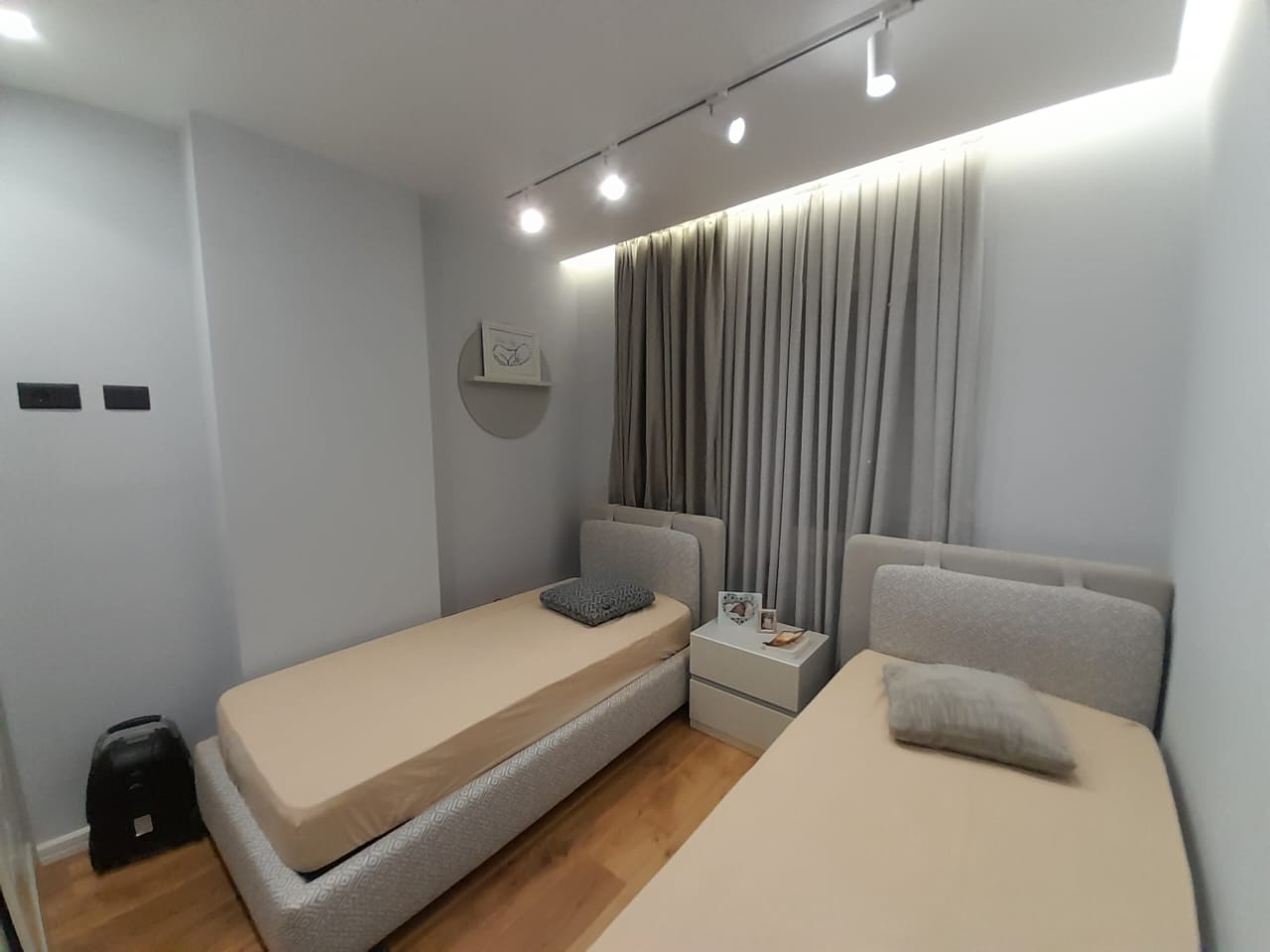 Shitet Apartament 2+1 | Plazh Hekurudha, Durrës